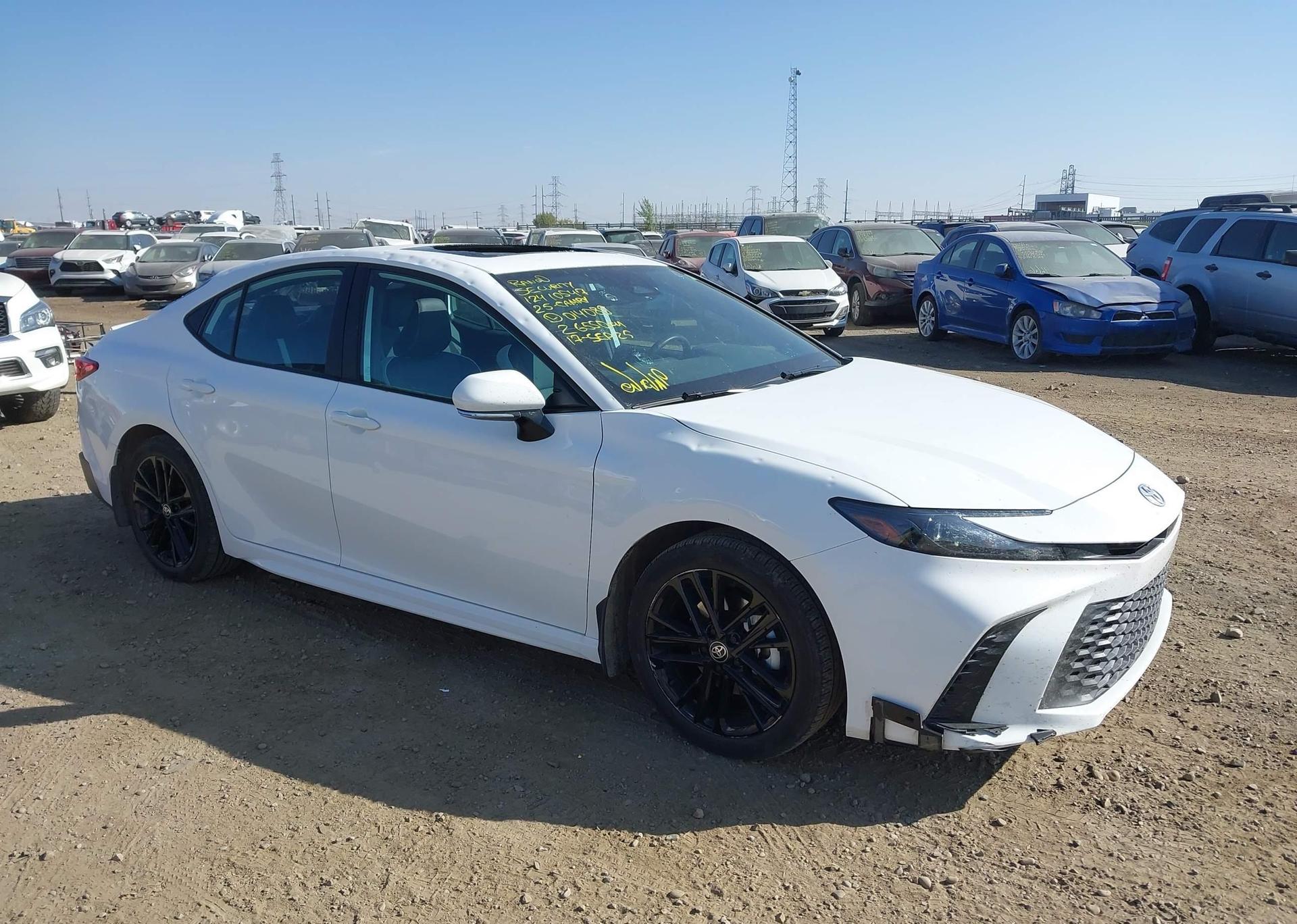 2025 TOYOTA CAMRY SE UPGRADE