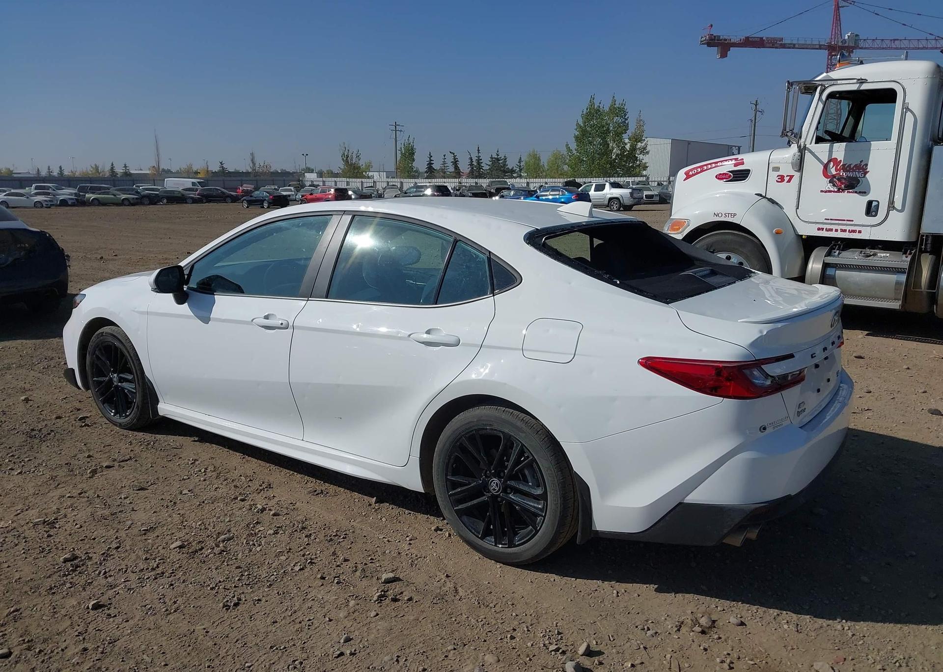 2025 TOYOTA CAMRY SE UPGRADE