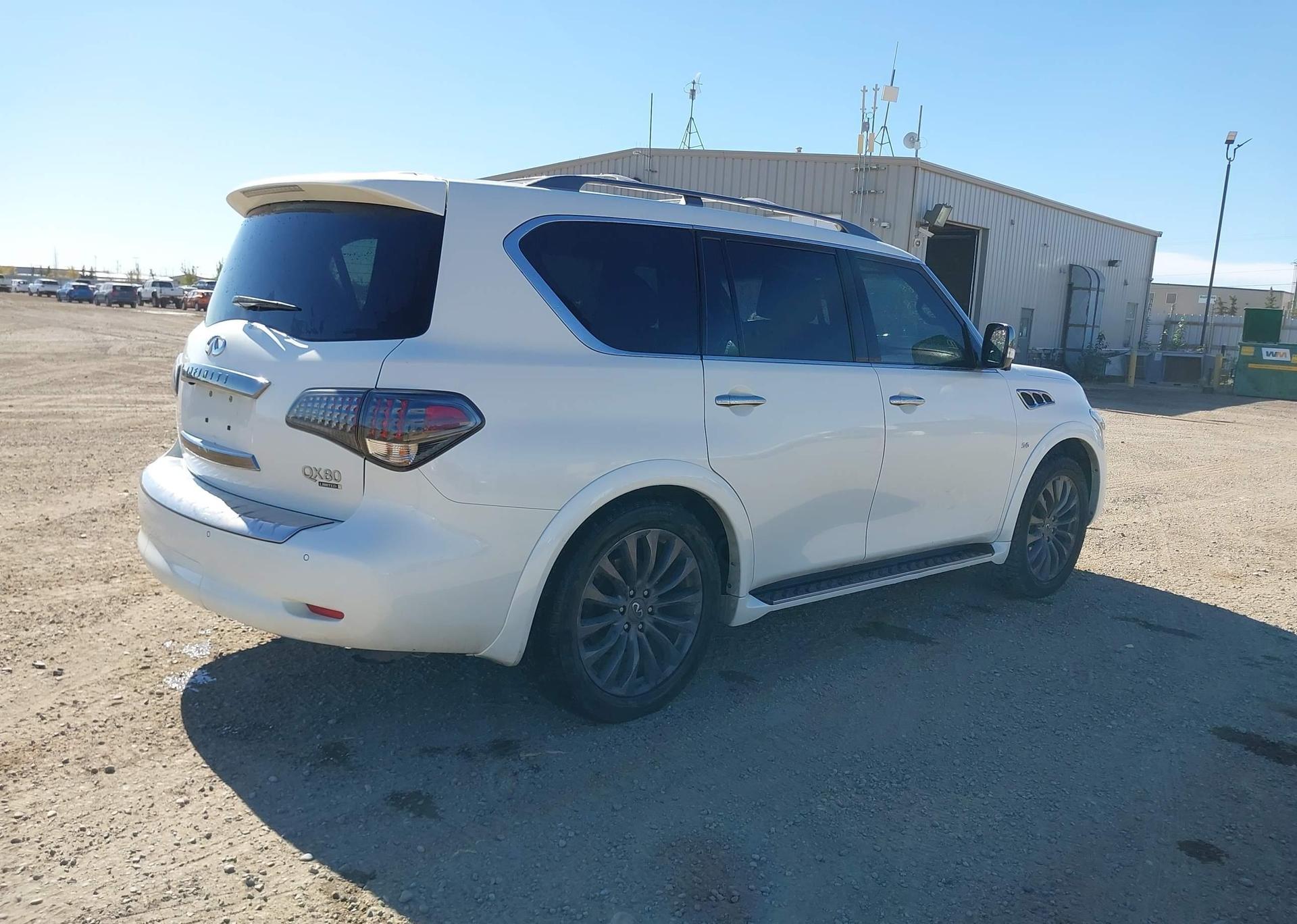 2016 INFINITI QX80