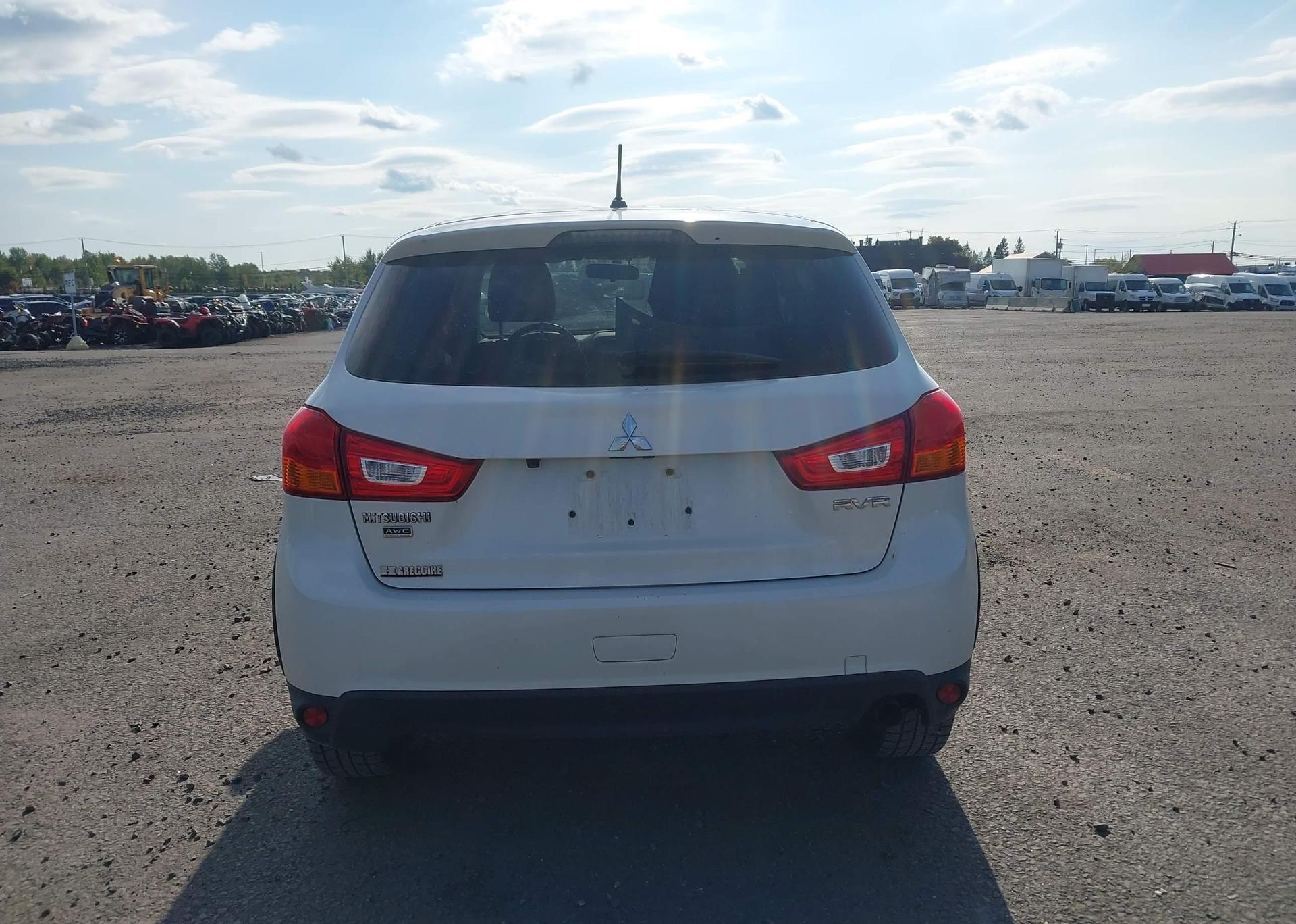 2016 MITSUBISHI RVR SE