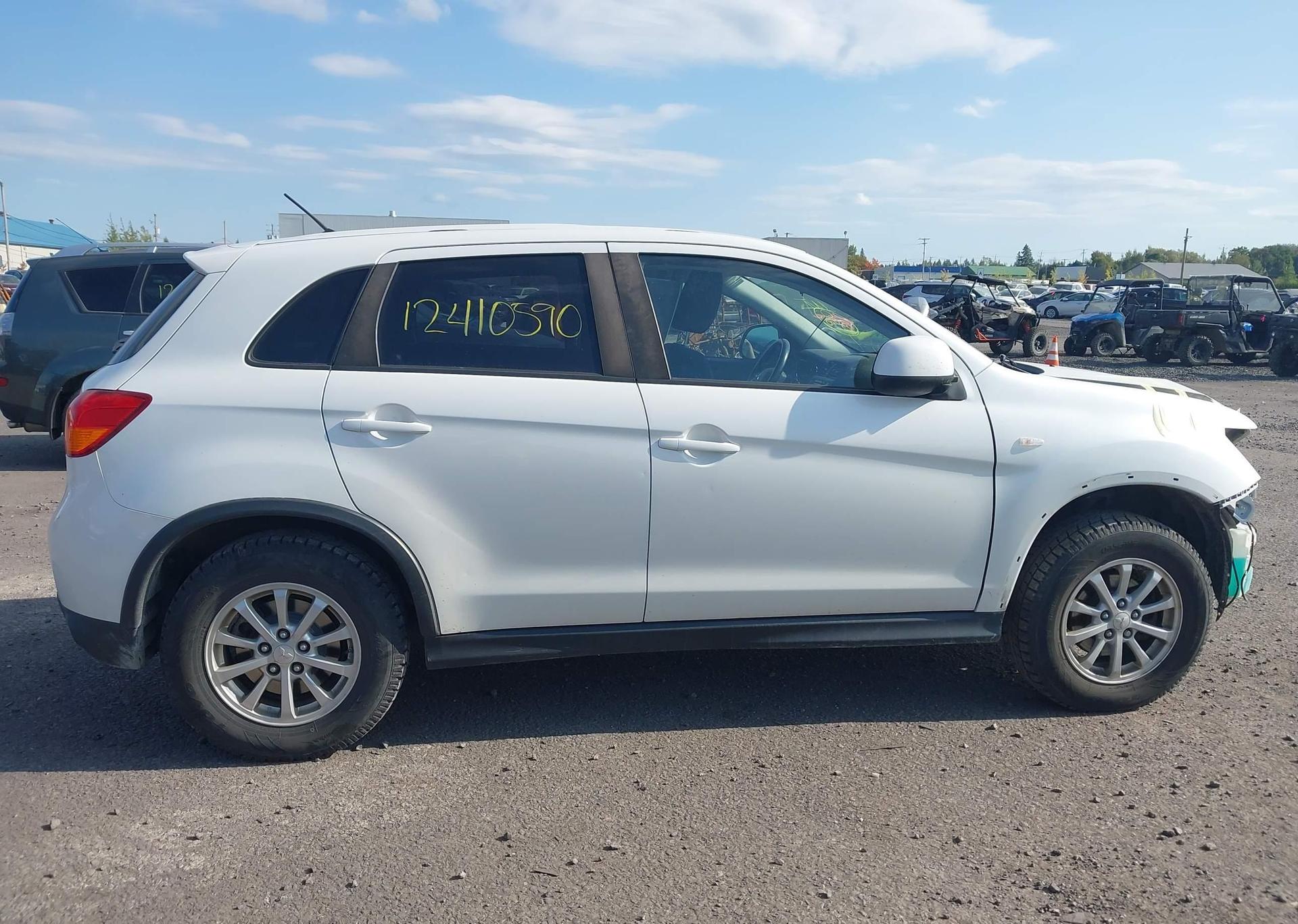 2016 MITSUBISHI RVR SE