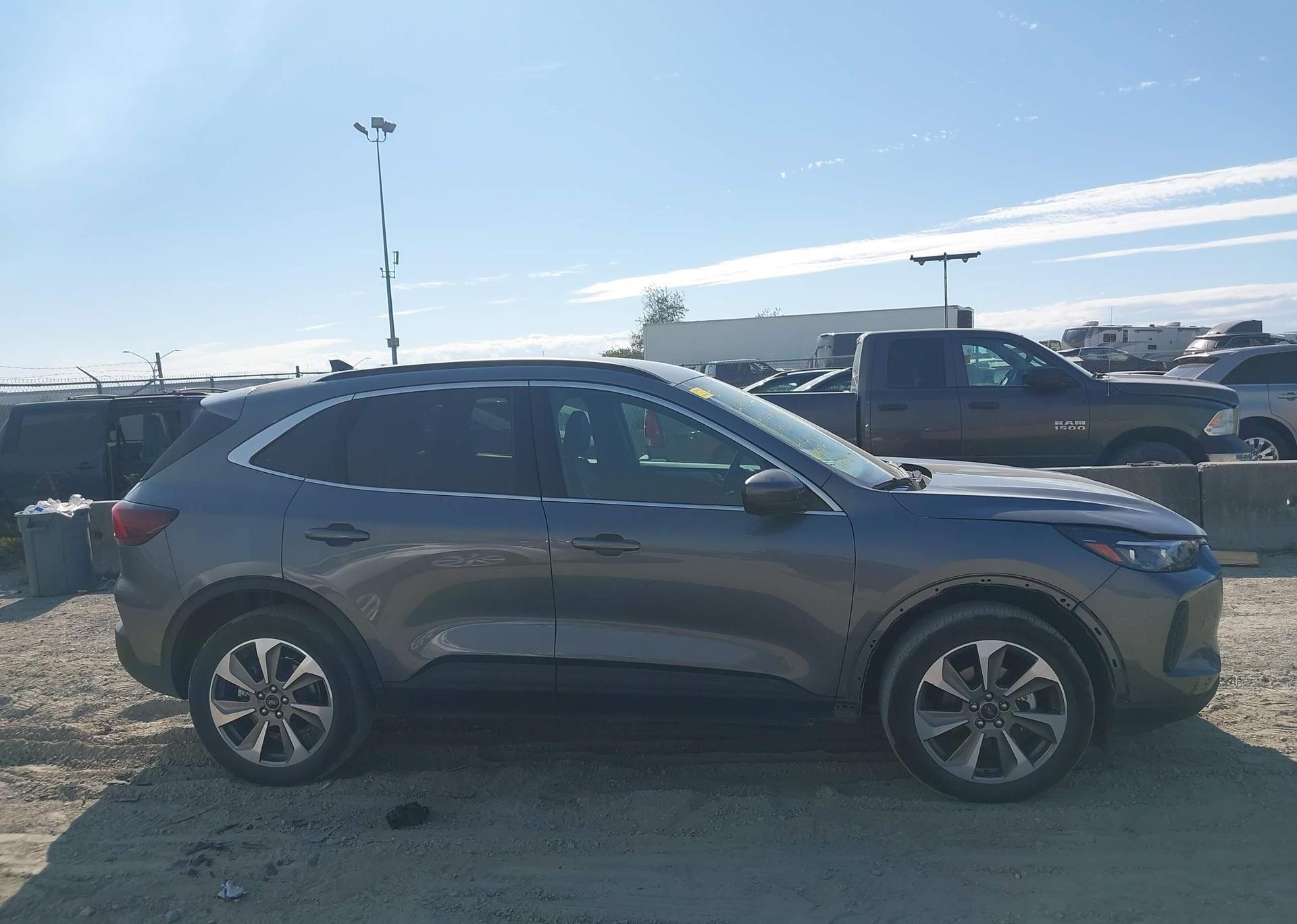 2024 FORD ESCAPE PLATINUM