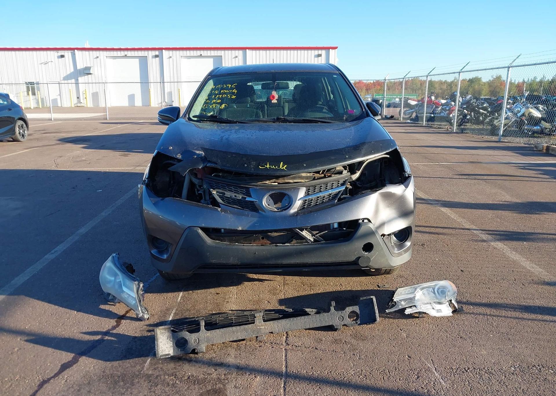 2014 TOYOTA RAV4 LE