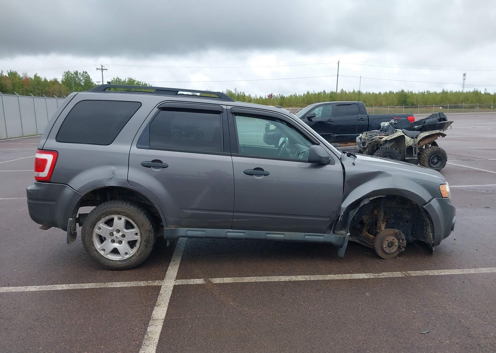 2009 FORD ESCAPE XLT