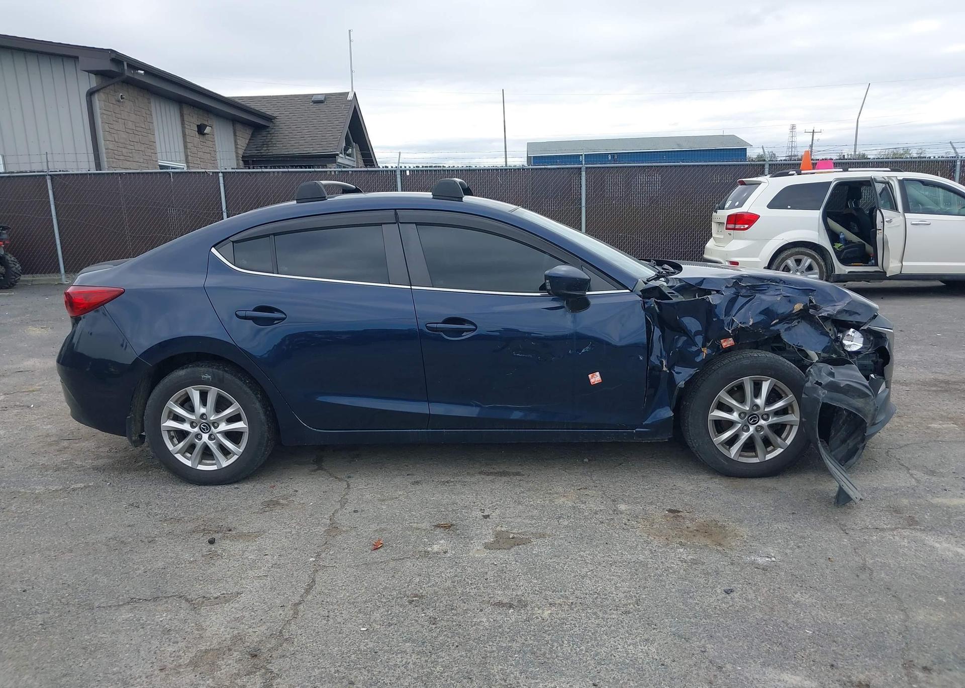 2016 MAZDA 3 TOURING