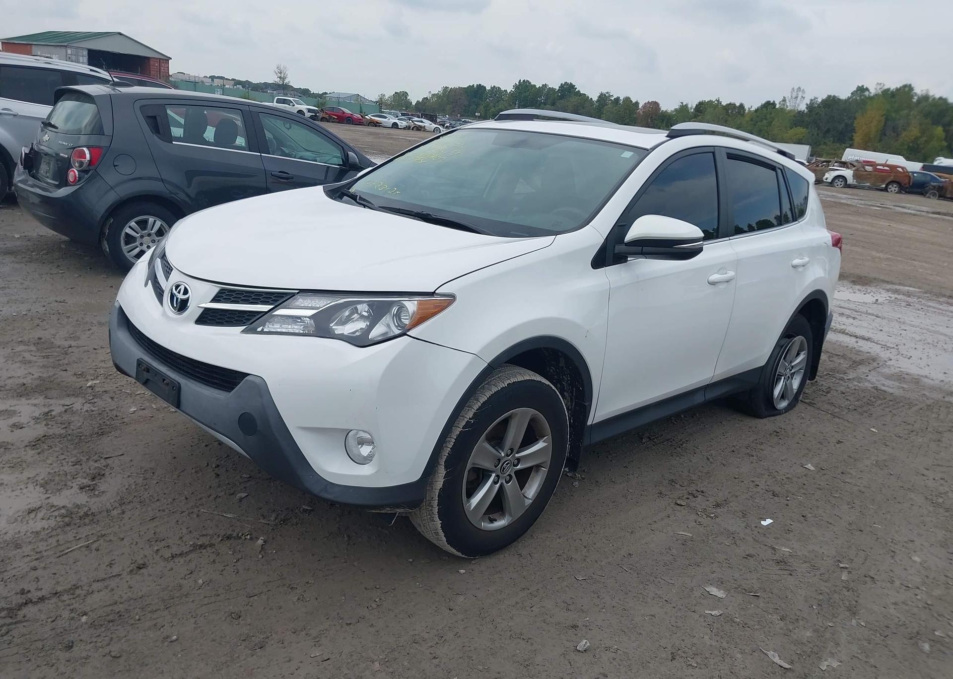 2015 TOYOTA RAV4 XLE