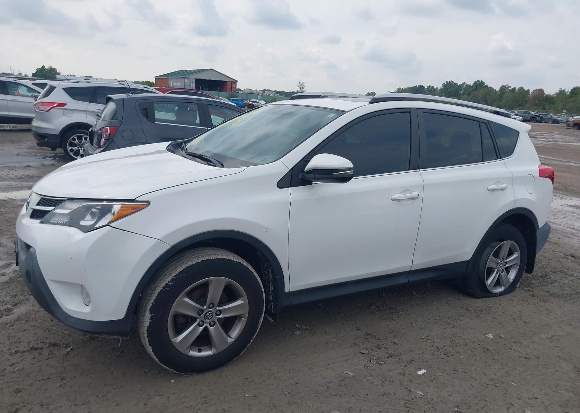 2015 TOYOTA RAV4 XLE