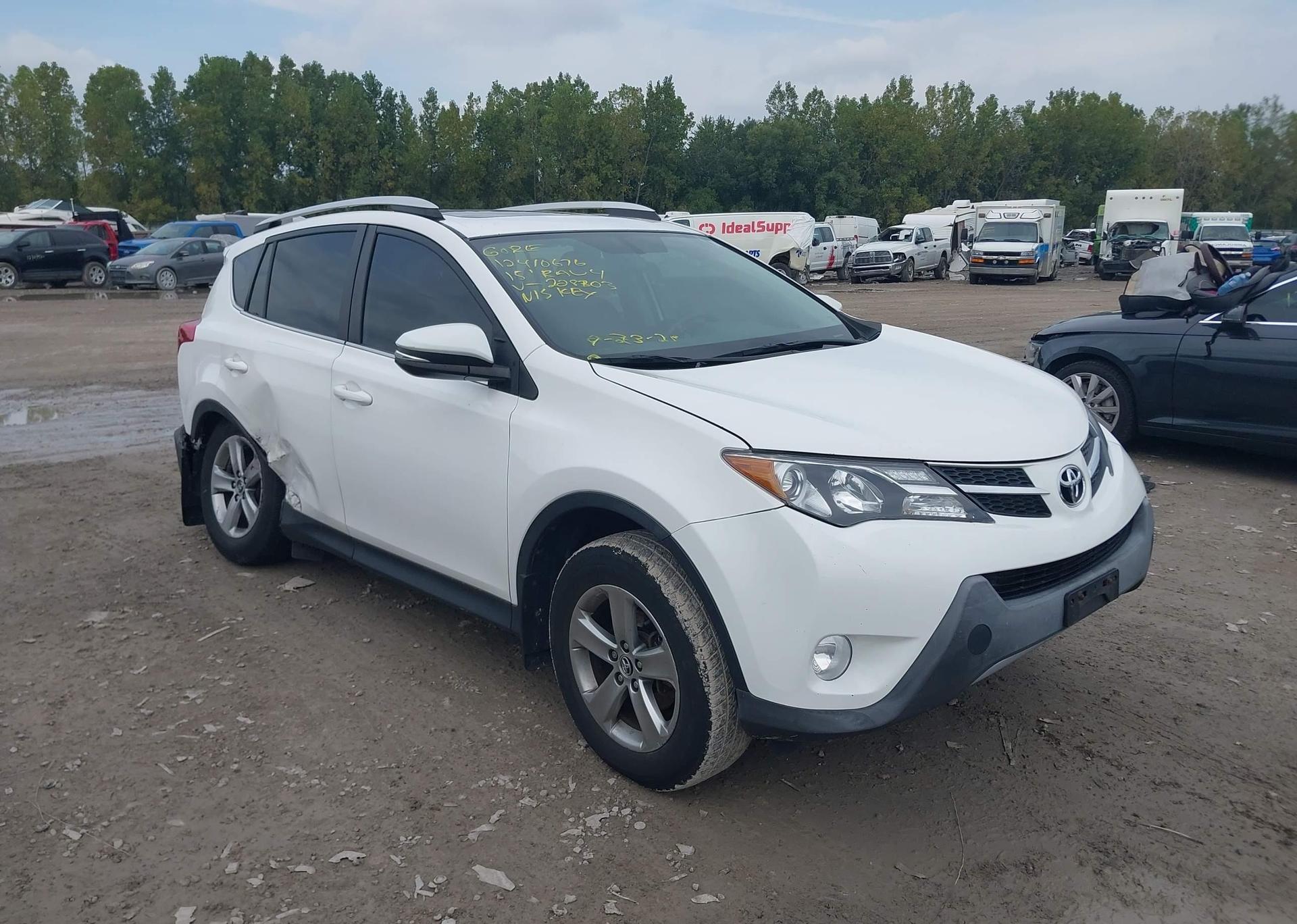 2015 TOYOTA RAV4 XLE