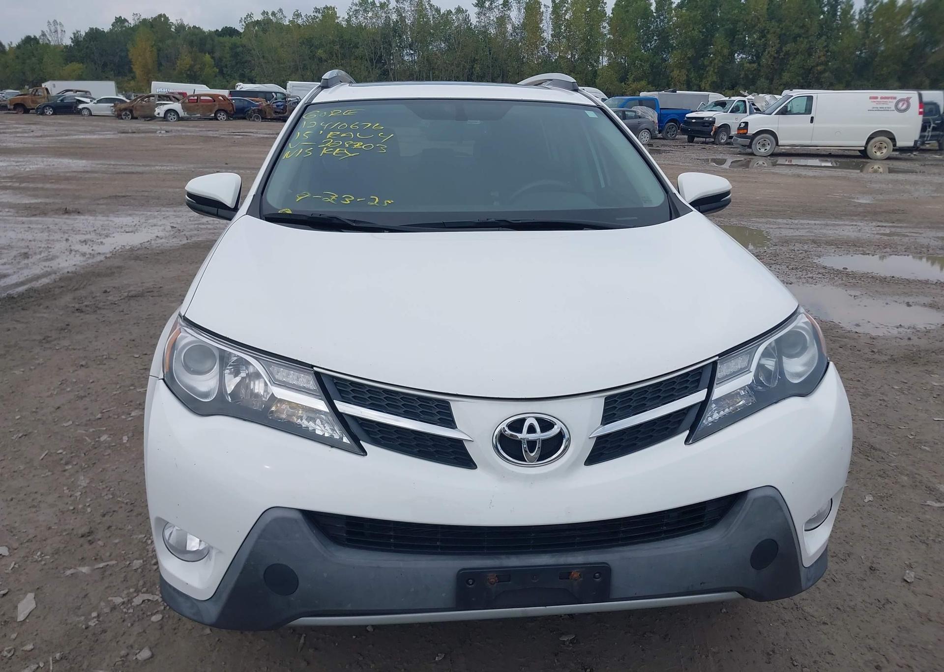 2015 TOYOTA RAV4 XLE