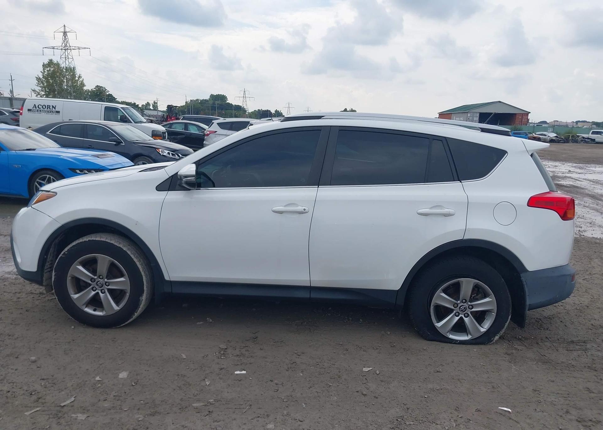 2015 TOYOTA RAV4 XLE