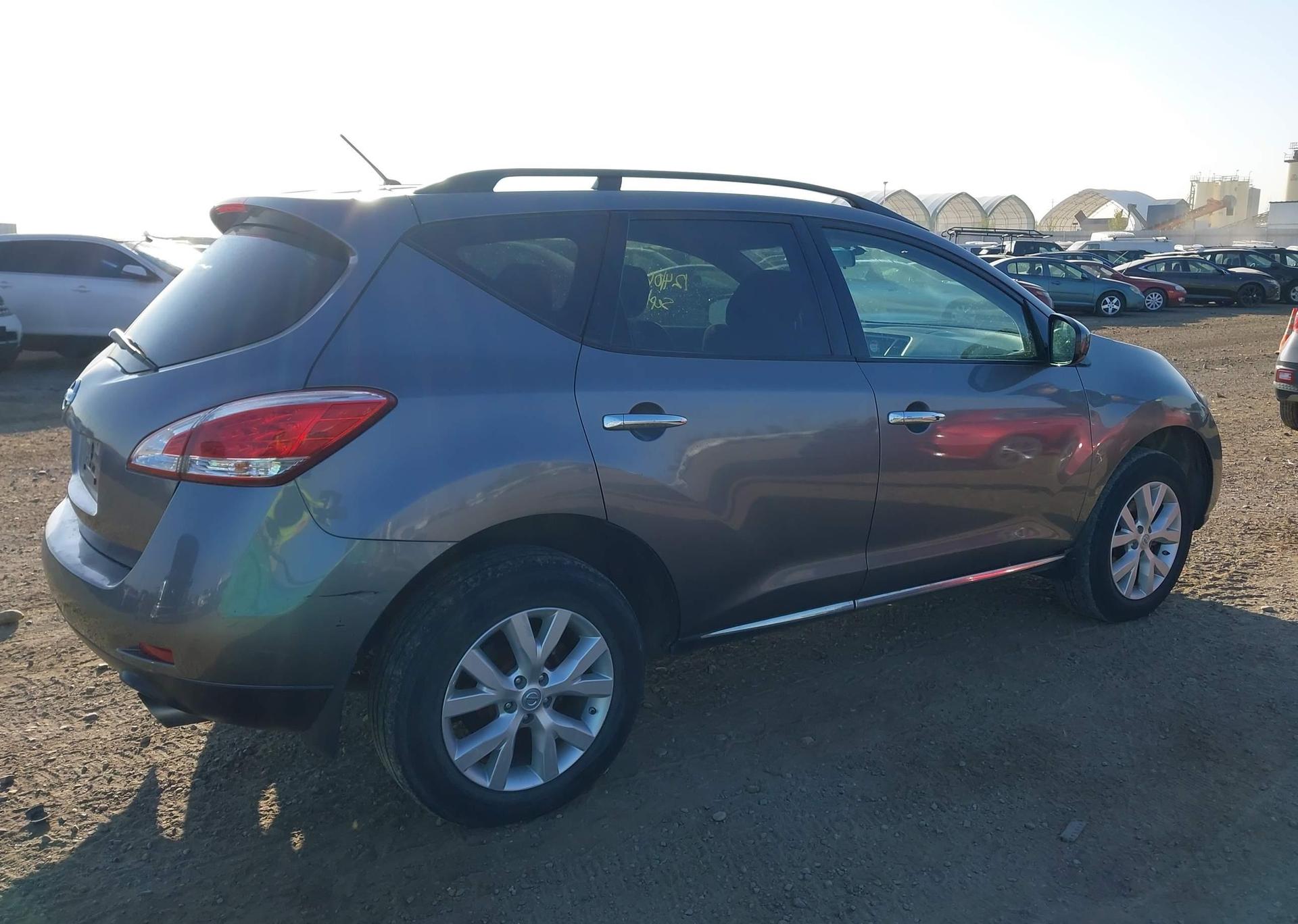 2014 NISSAN MURANO S