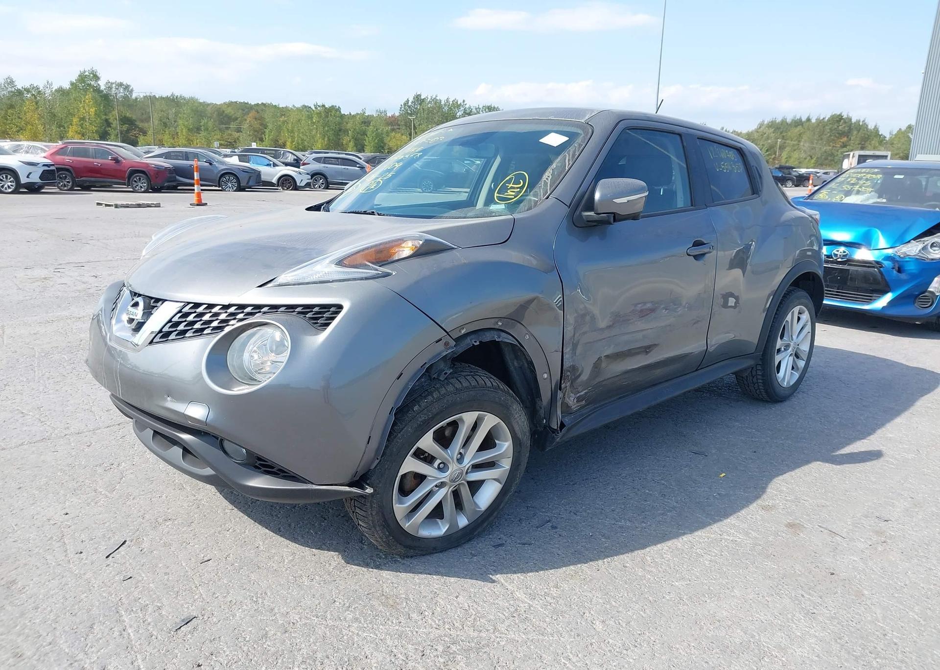 2015 NISSAN JUKE SL