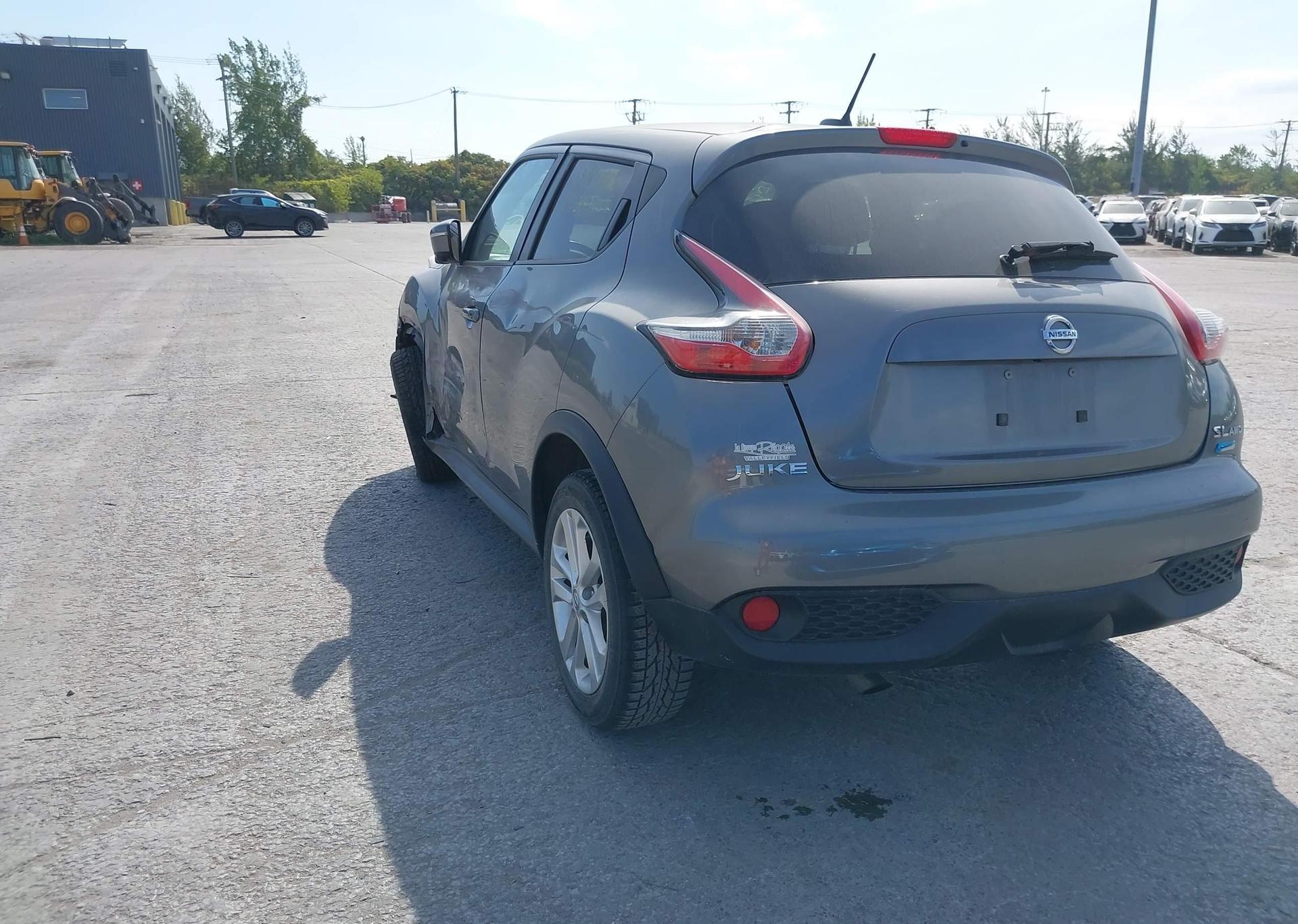 2015 NISSAN JUKE SL