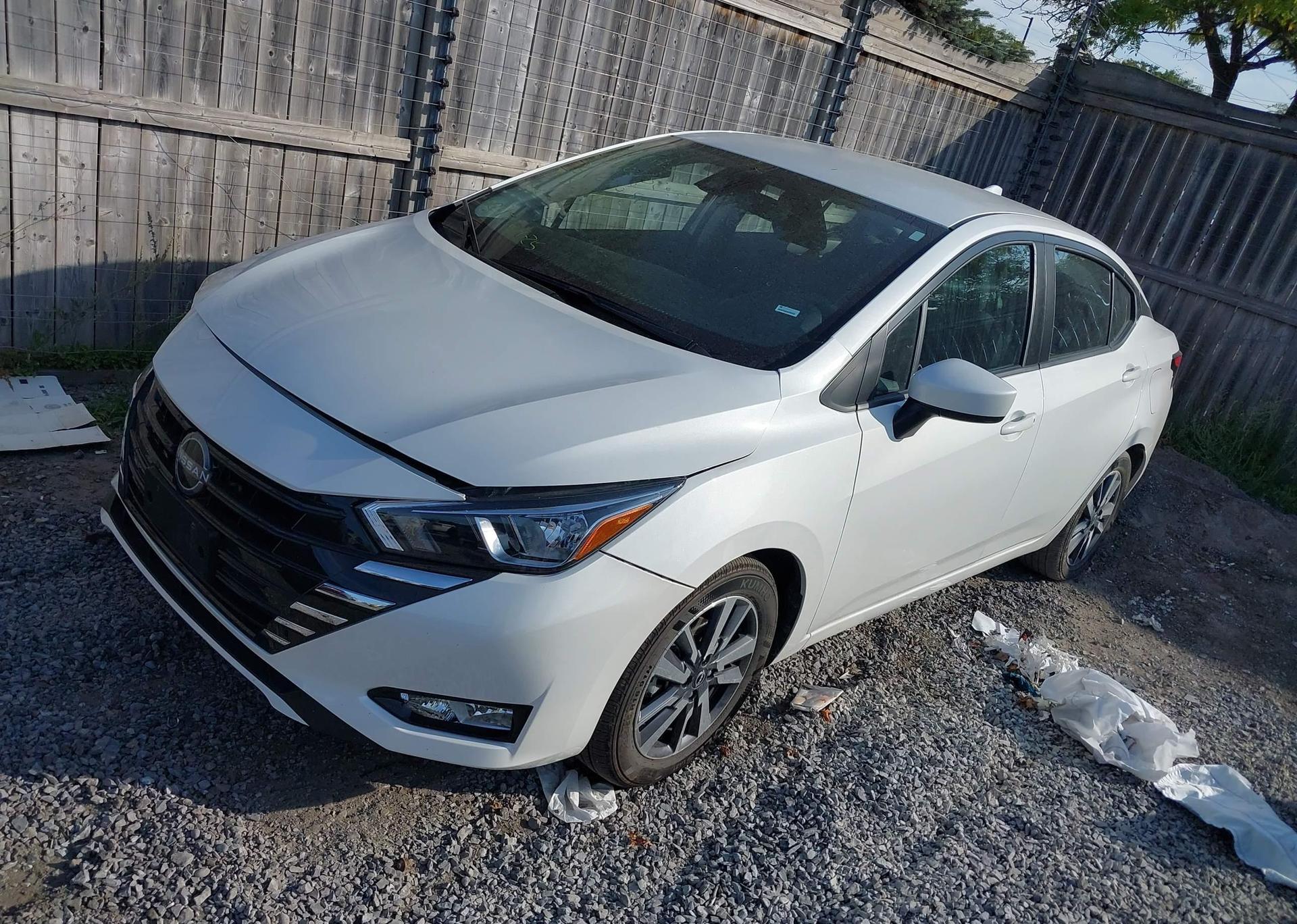 2025 NISSAN VERSA SV