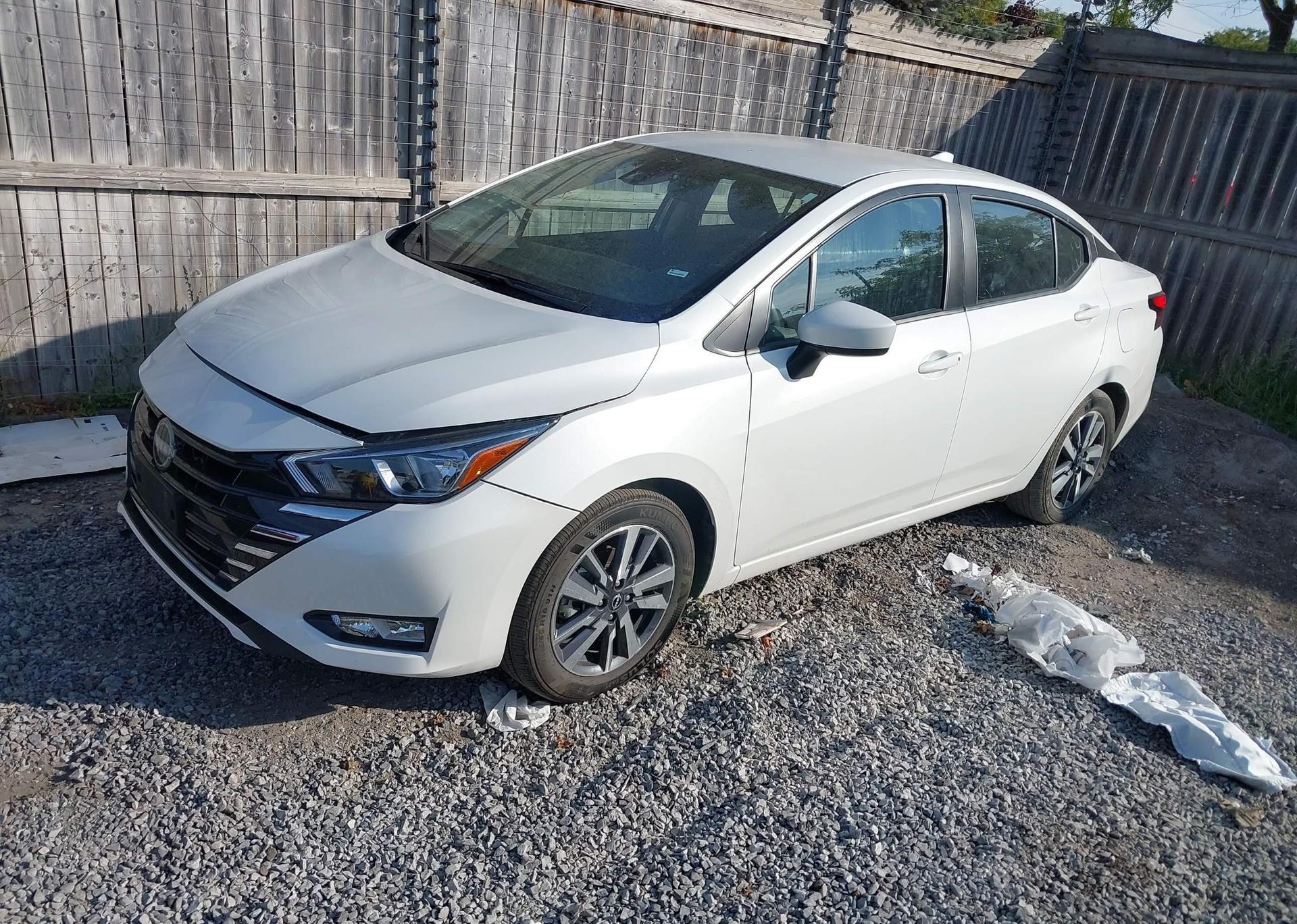 2025 NISSAN VERSA SV