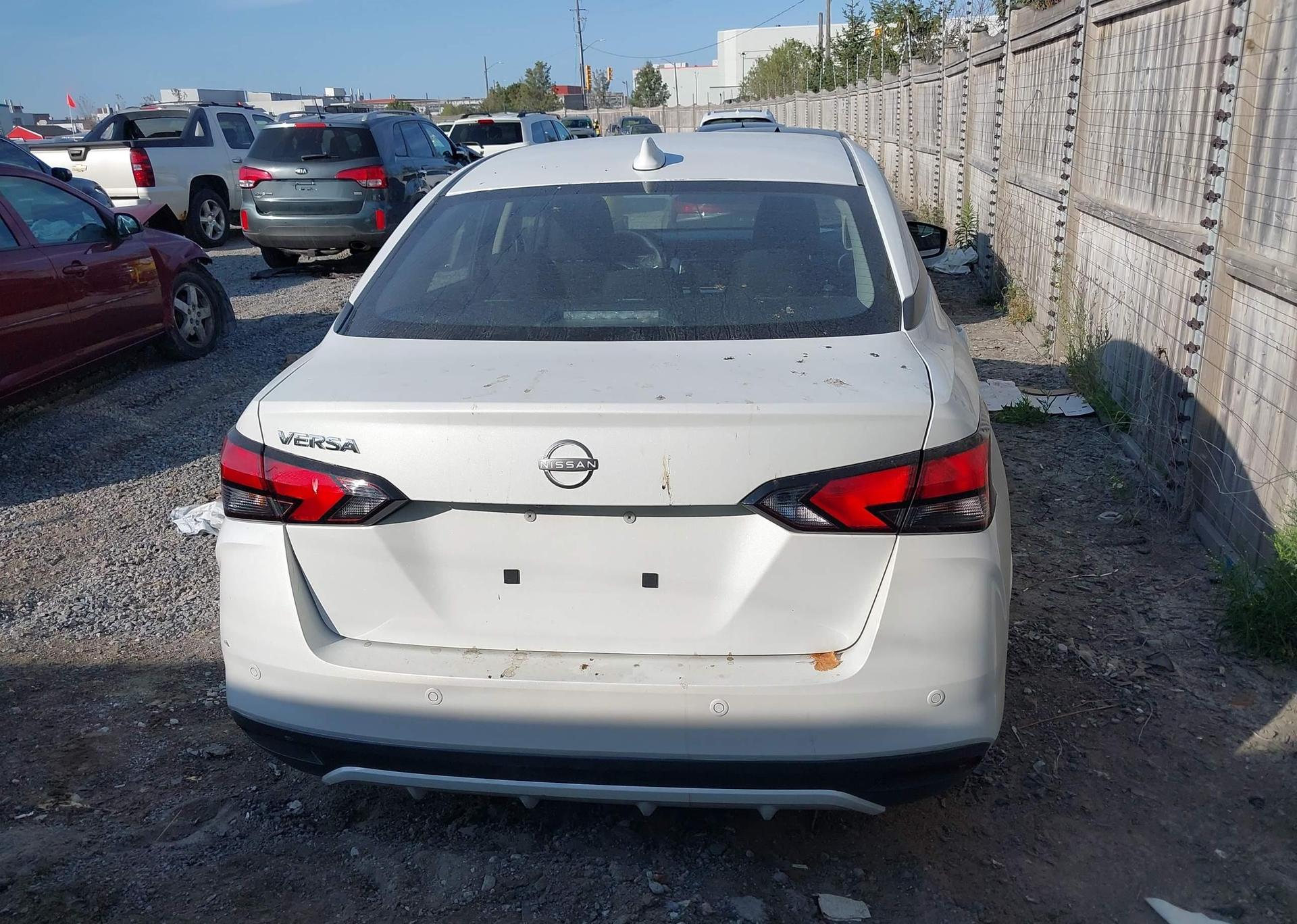 2025 NISSAN VERSA SV