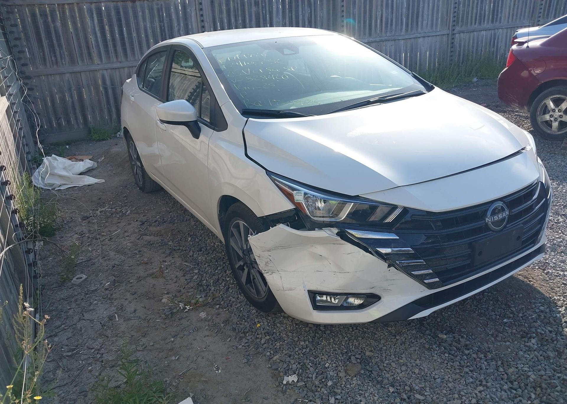 2025 NISSAN VERSA SV