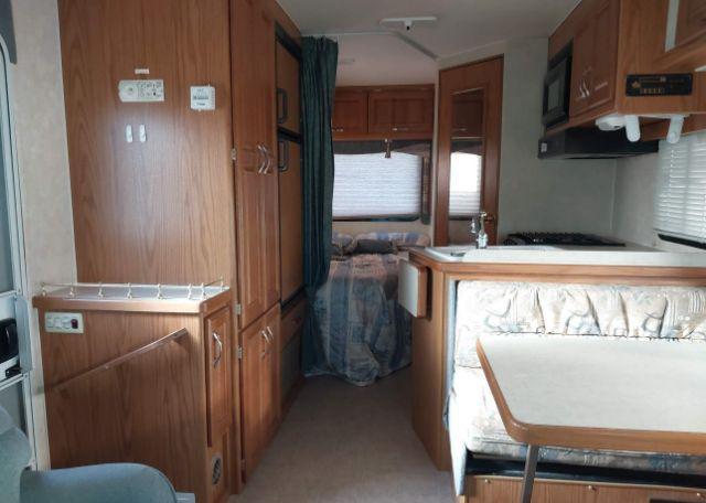 2004 FORD ECONOLINE E450 SUPER DUTY CUTWY VAN