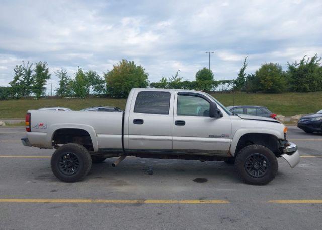 2005 GMC SIERRA 2500HD SL