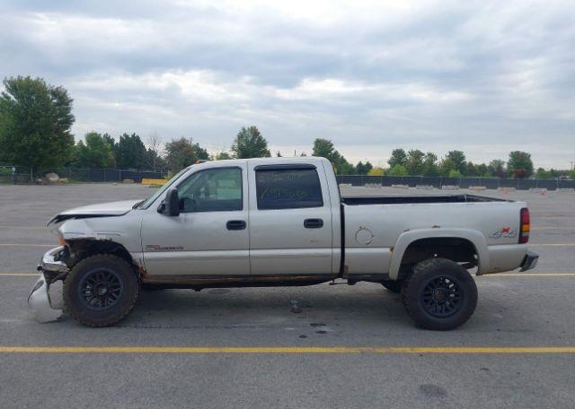 2005 GMC SIERRA 2500HD SL