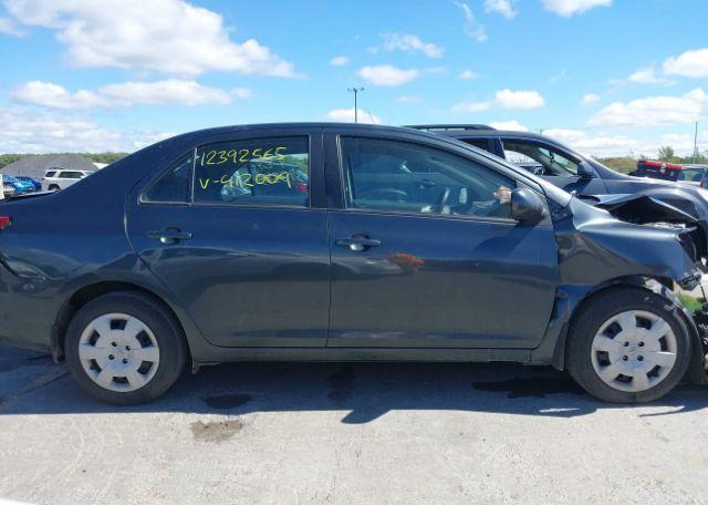 2011 TOYOTA YARIS