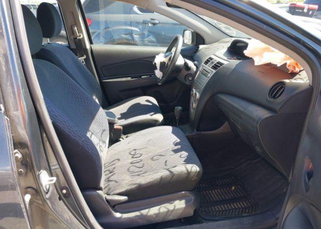 2011 TOYOTA YARIS