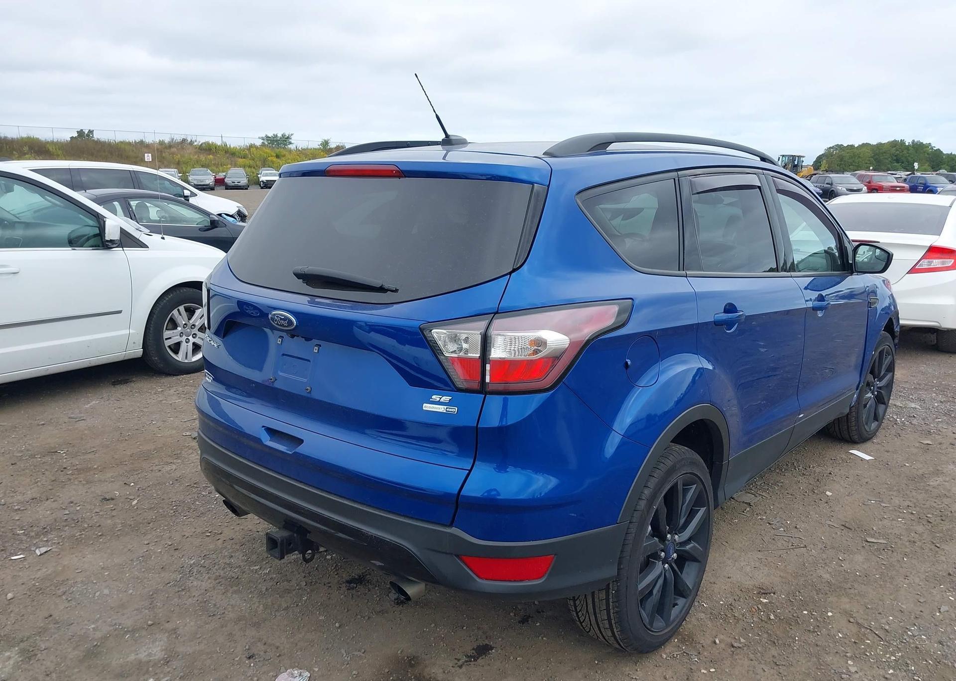 2018 FORD ESCAPE SE