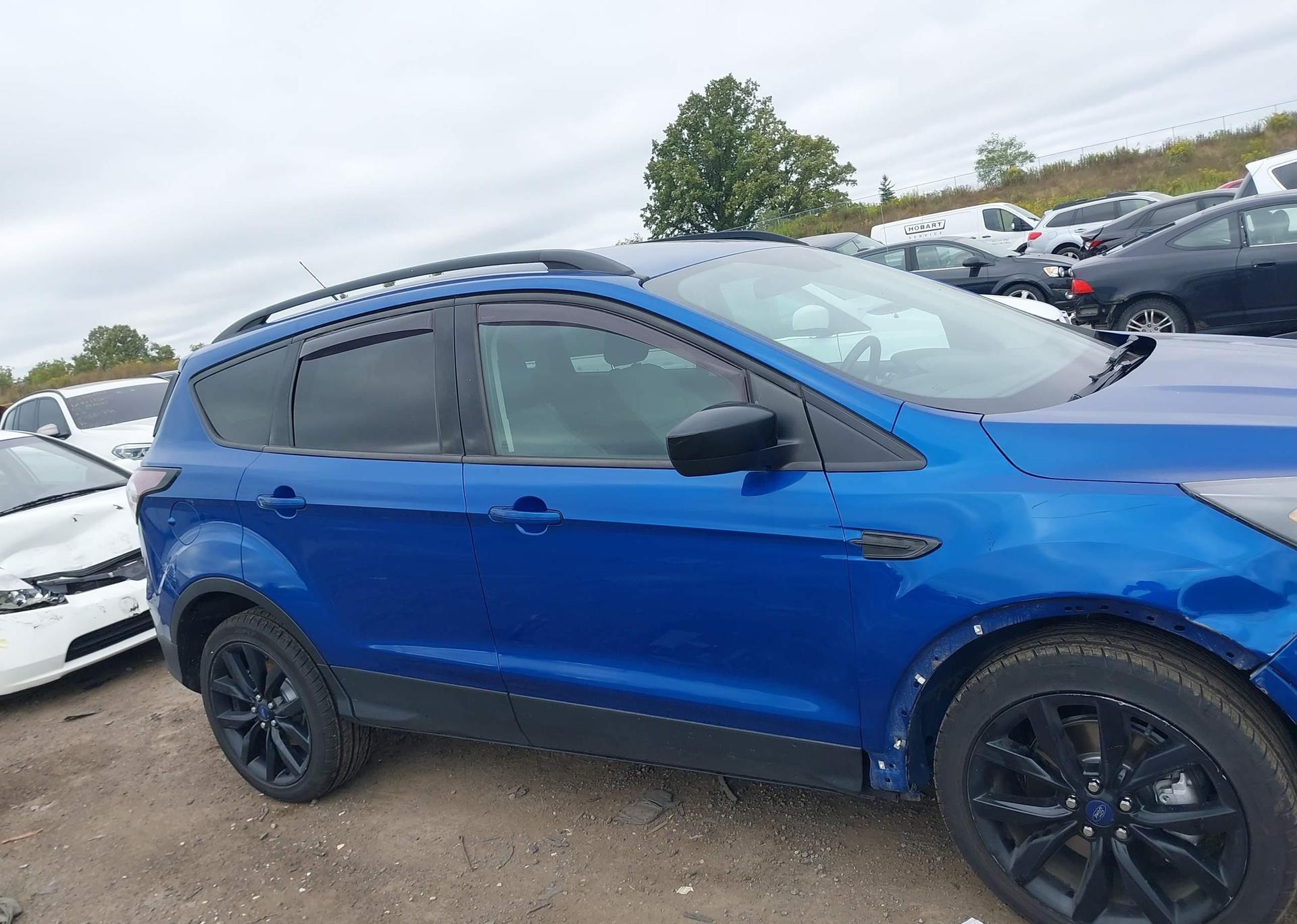 2018 FORD ESCAPE SE
