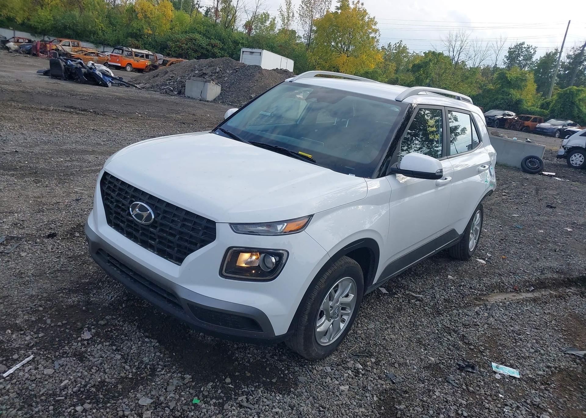 2025 HYUNDAI VENUE SEL