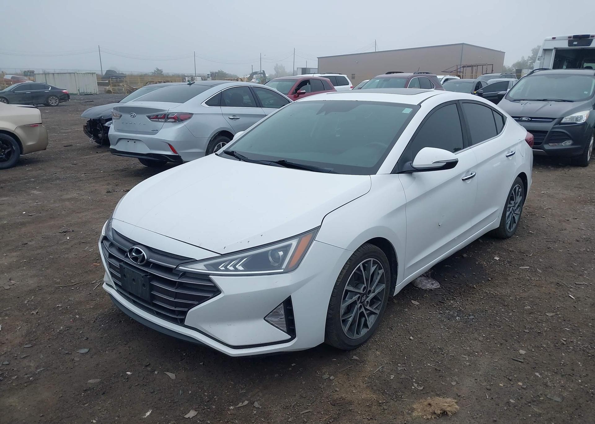 2019 HYUNDAI ELANTRA LUXURY
