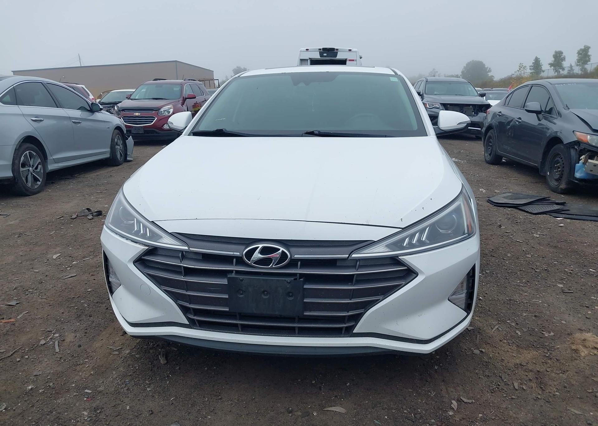 2019 HYUNDAI ELANTRA LUXURY