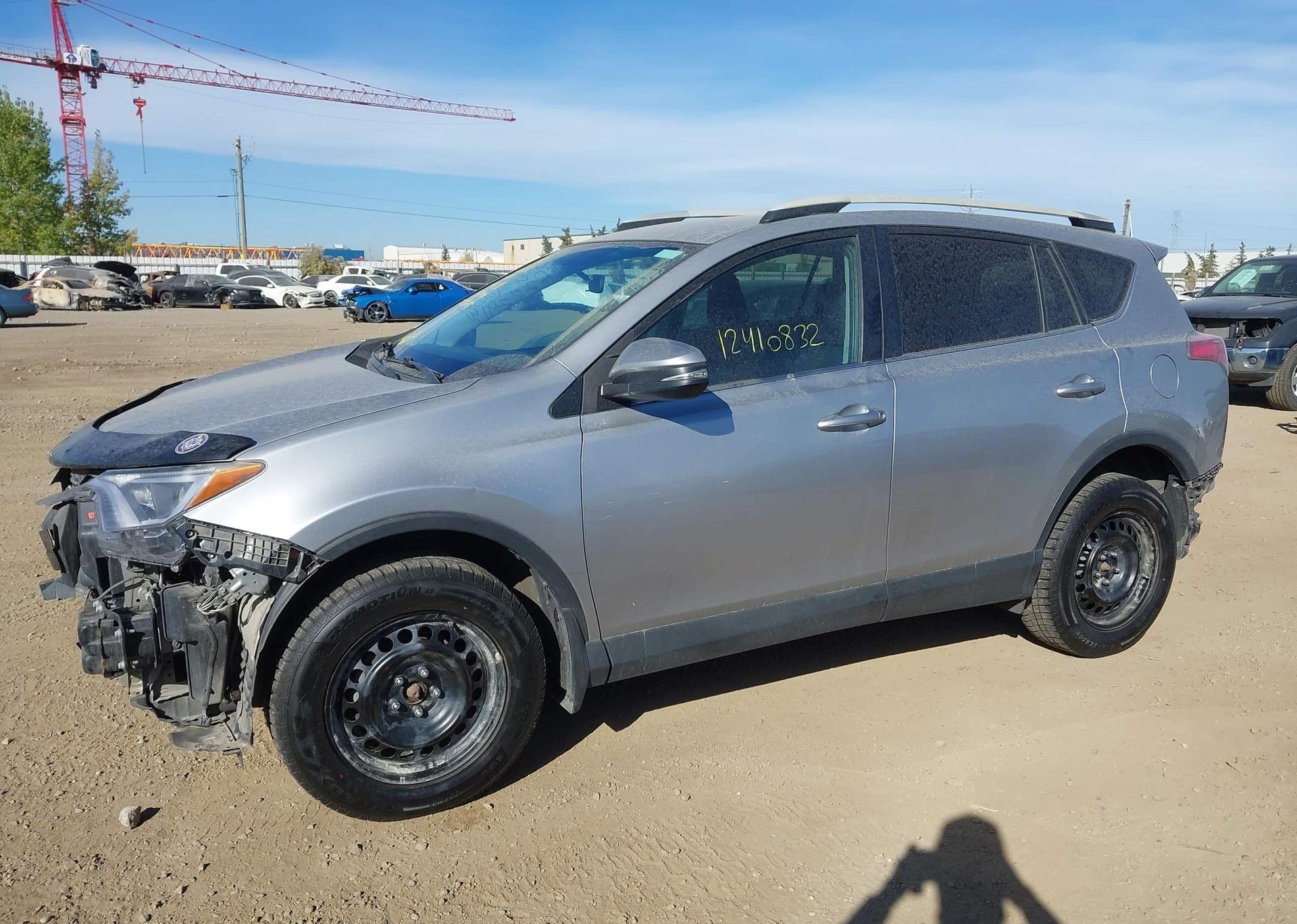 2016 TOYOTA RAV4 LE