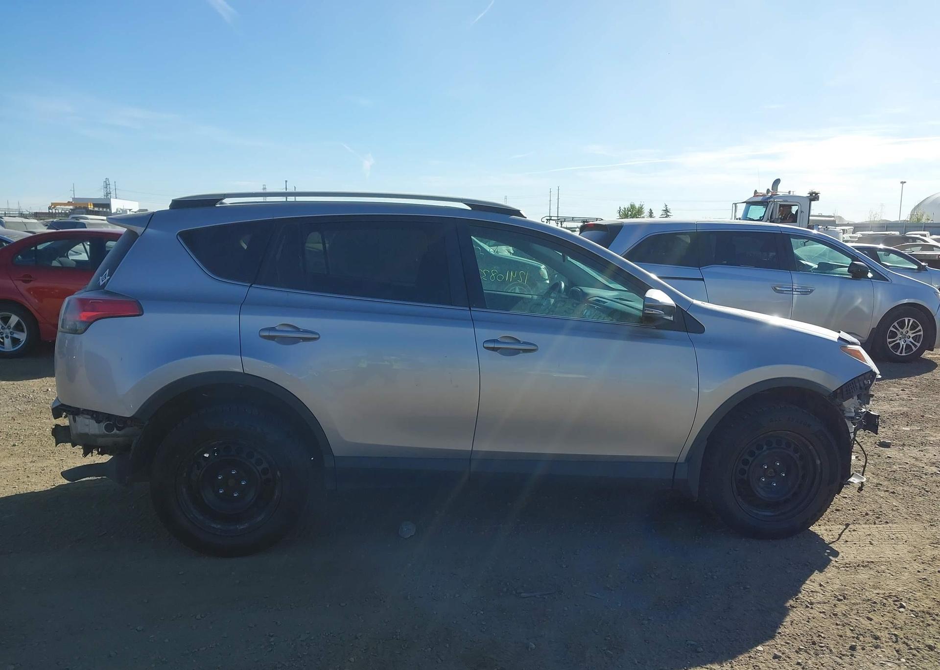 2016 TOYOTA RAV4 LE