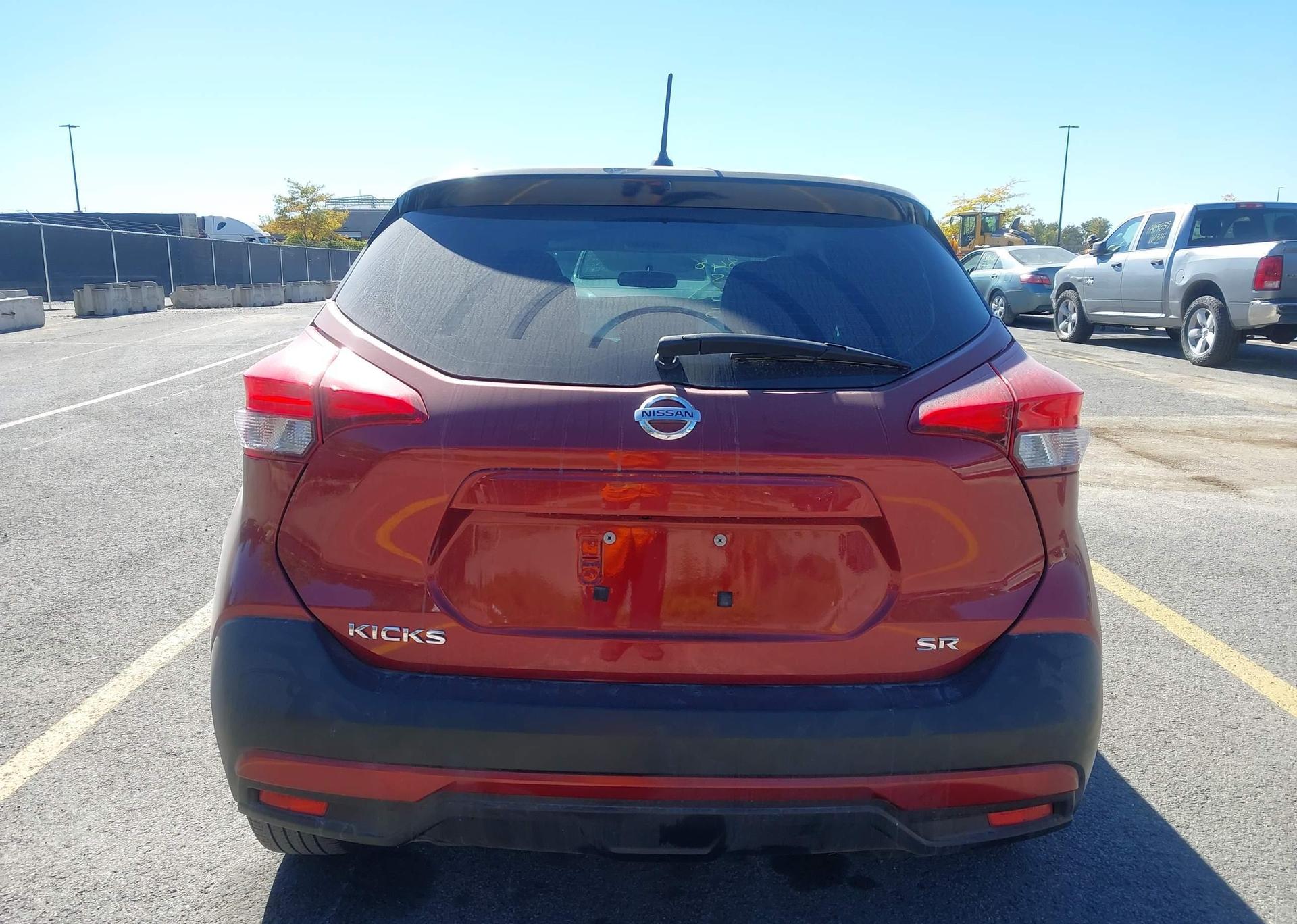 2019 NISSAN KICKS S
