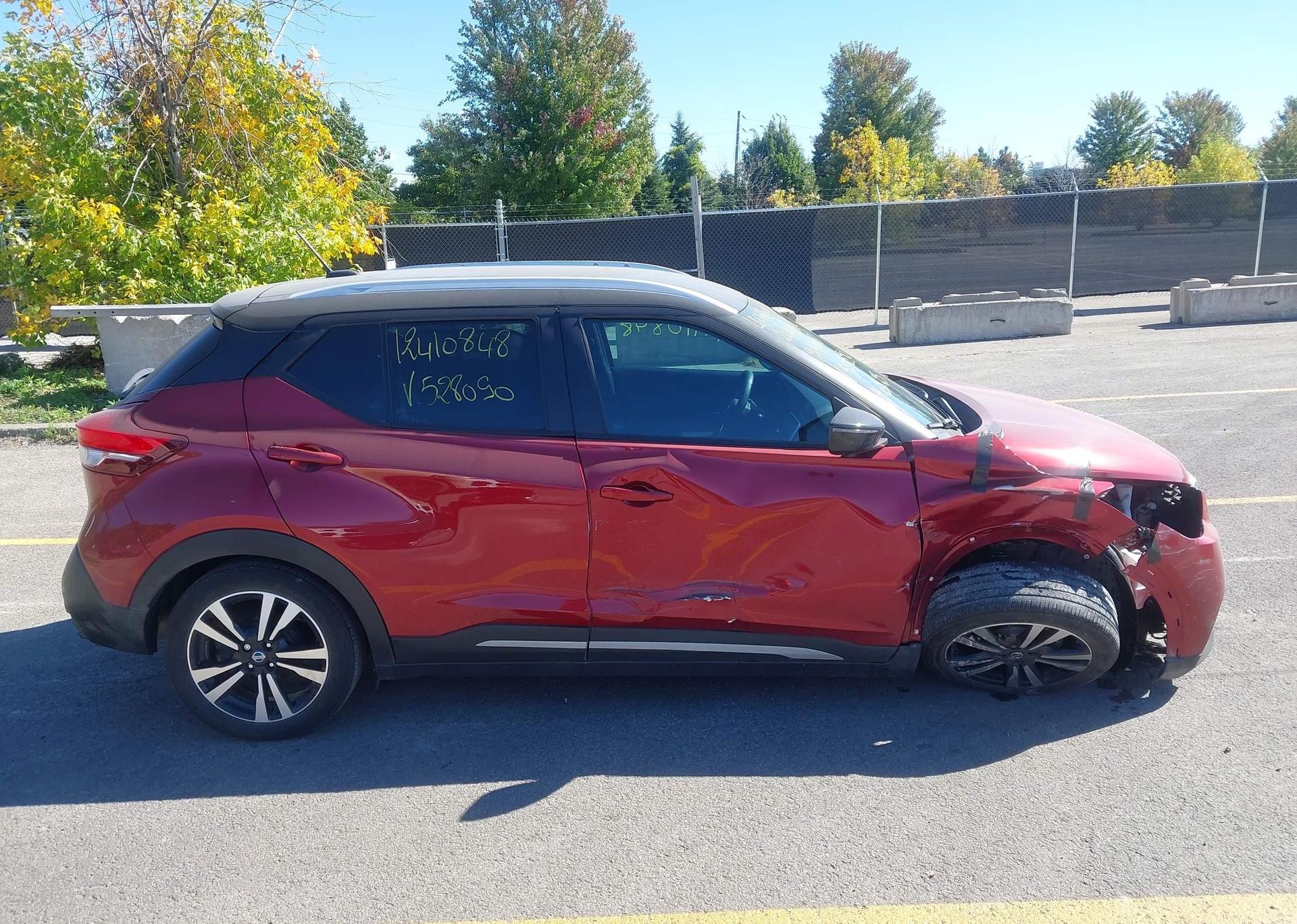 2019 NISSAN KICKS S