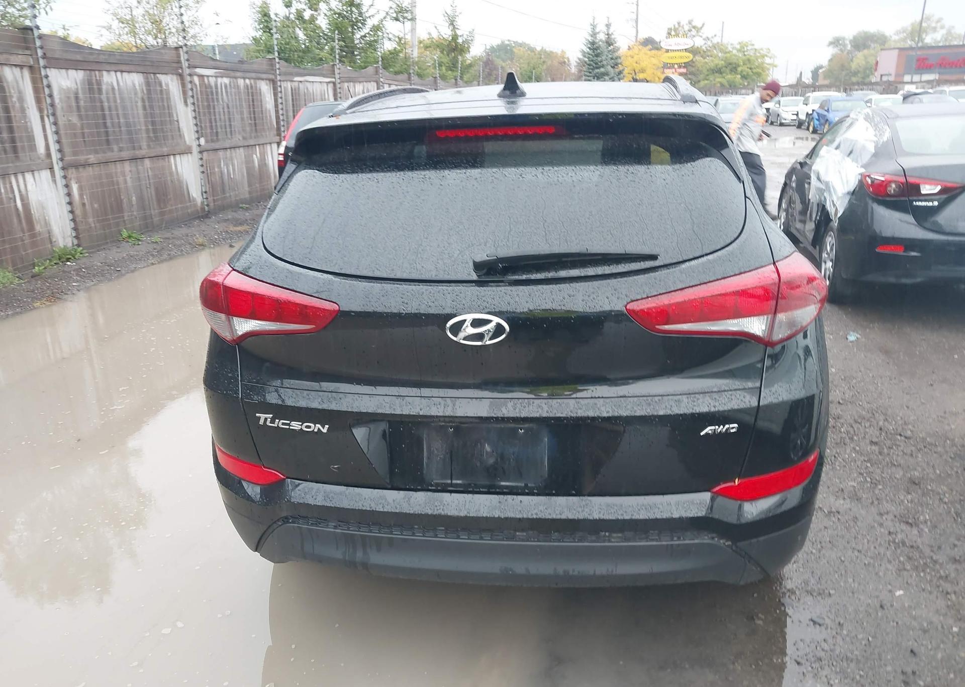 2018 HYUNDAI TUCSON SE 2.0L