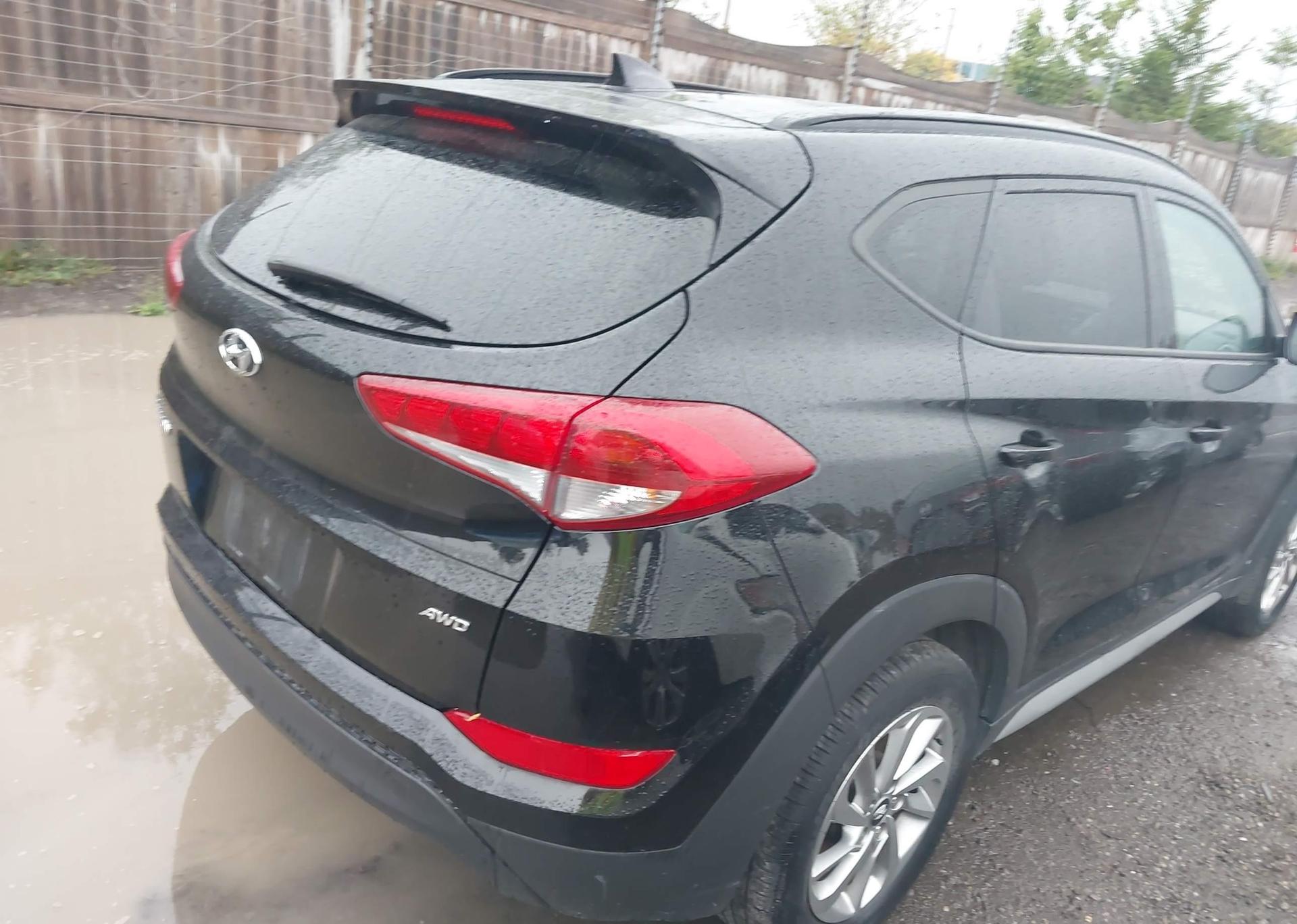 2018 HYUNDAI TUCSON SE 2.0L