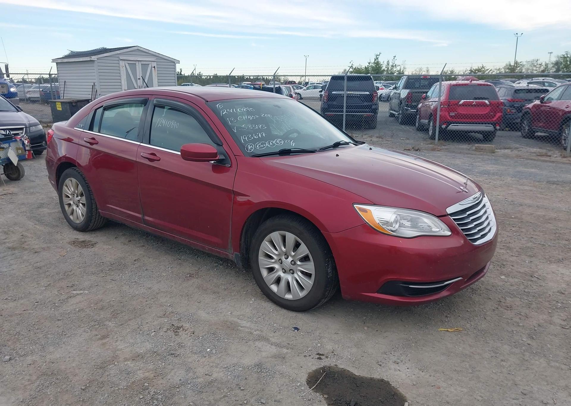 2013 CHRYSLER 200 LX
