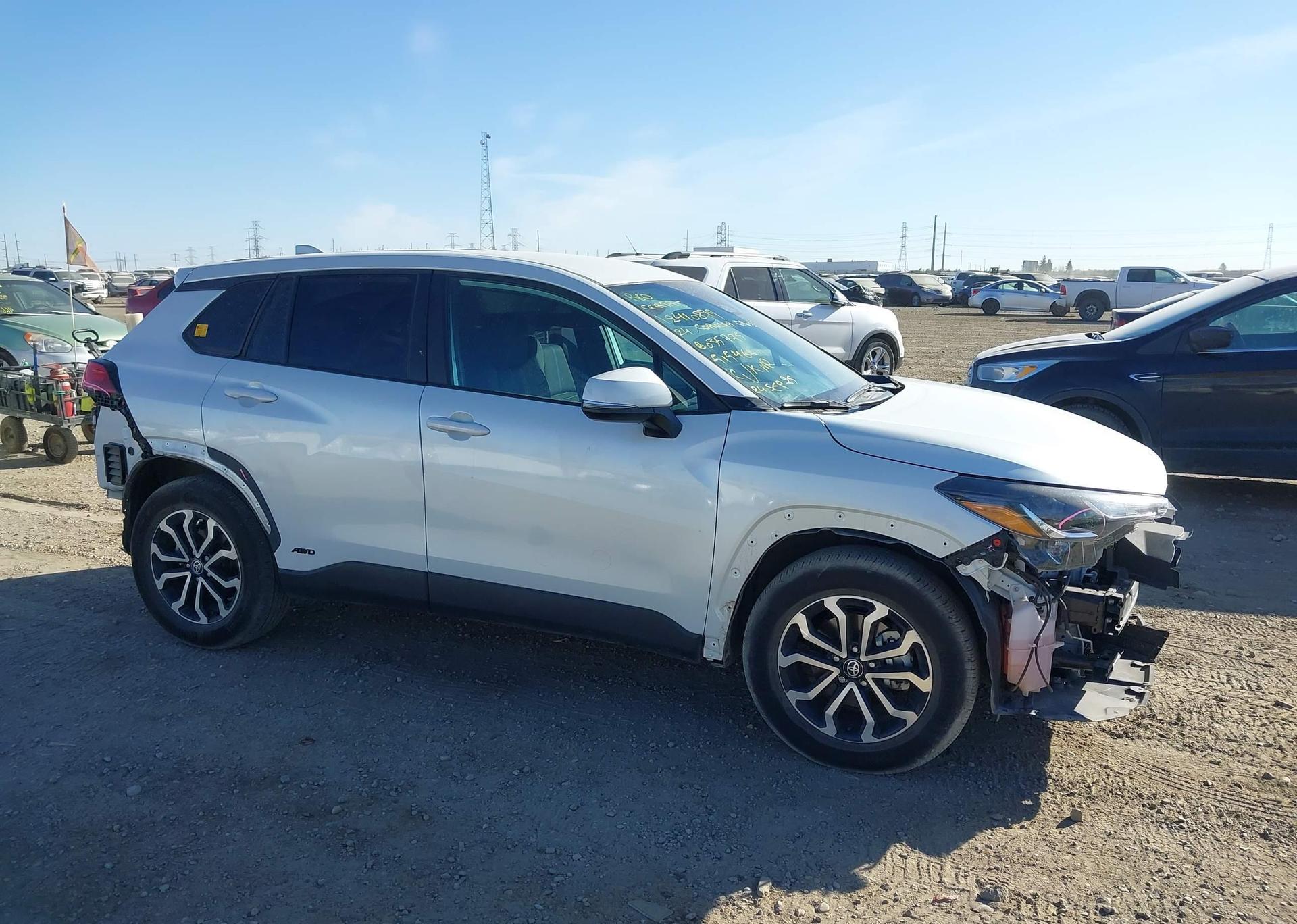 2024 TOYOTA COROLLA CROSS HYBRID SE