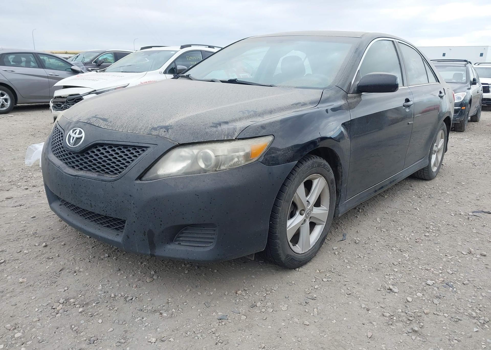 2011 TOYOTA CAMRY LE
