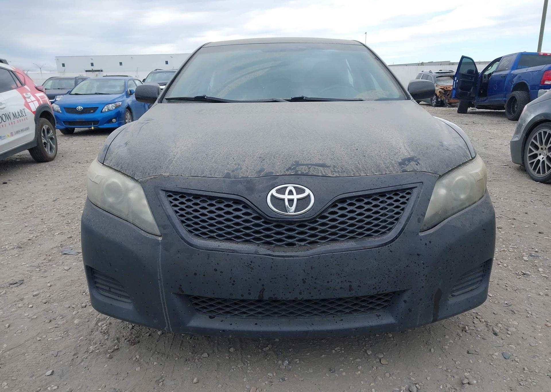 2011 TOYOTA CAMRY LE