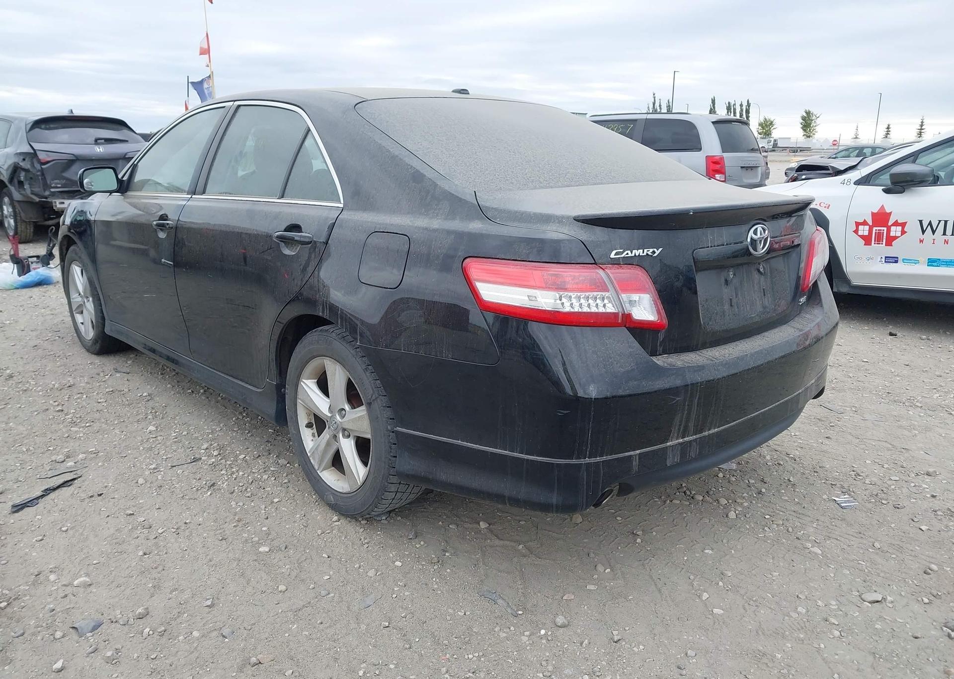 2011 TOYOTA CAMRY LE