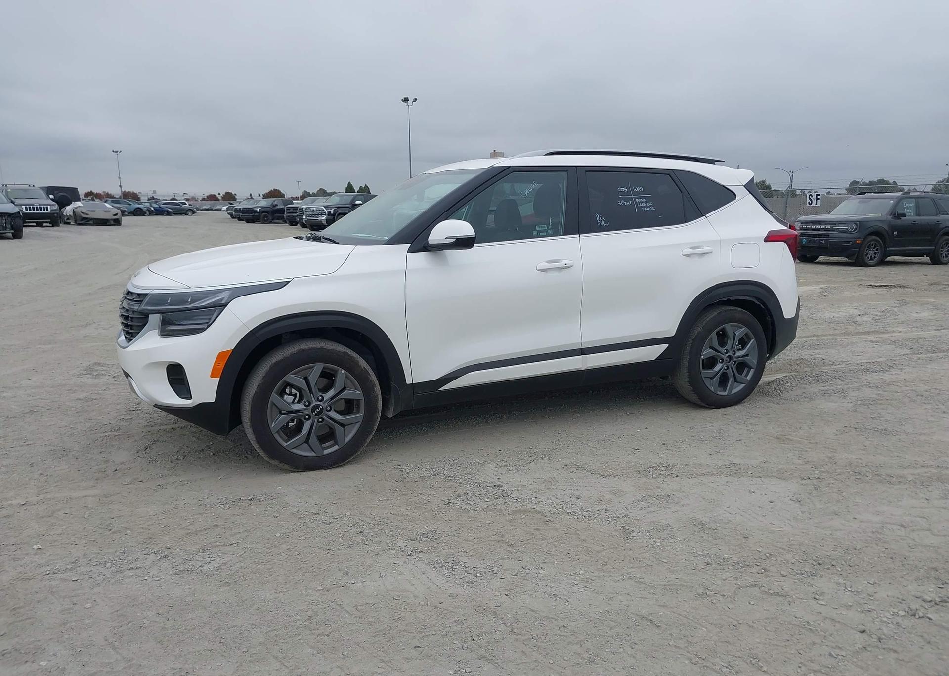 2025 KIA SELTOS S