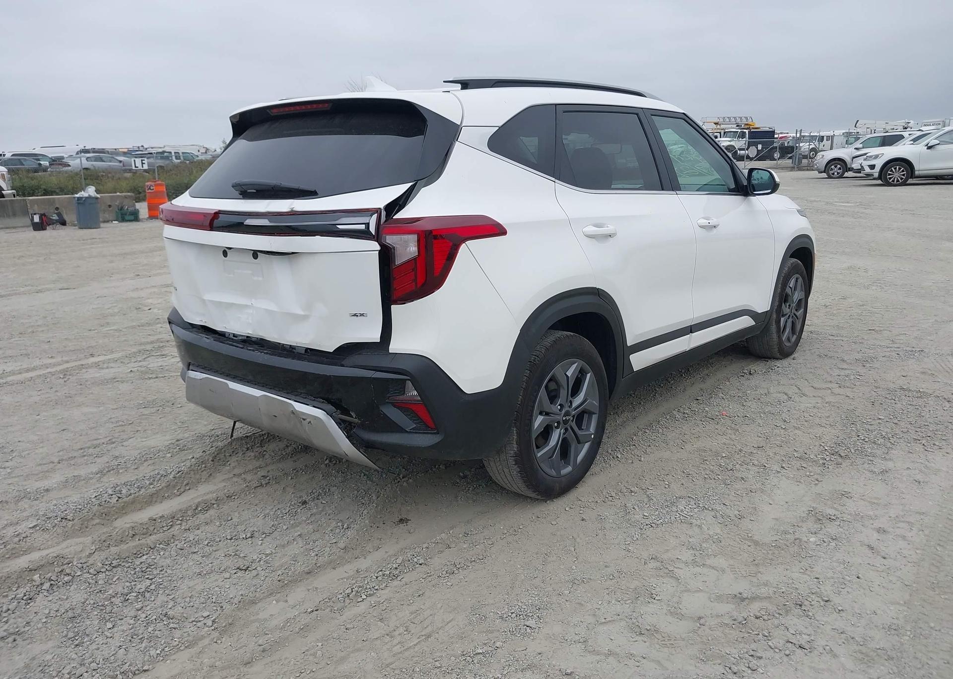 2025 KIA SELTOS S
