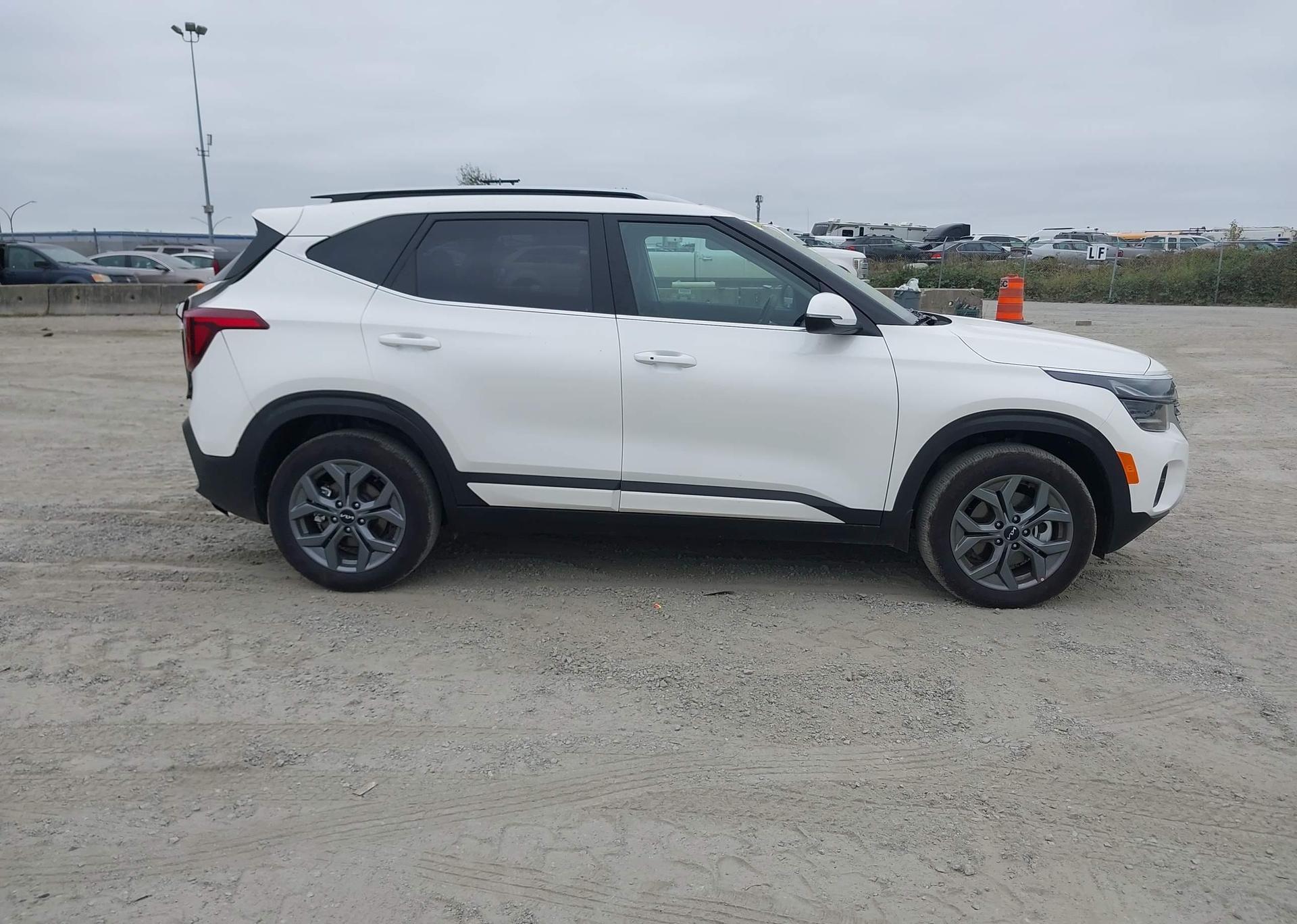 2025 KIA SELTOS S