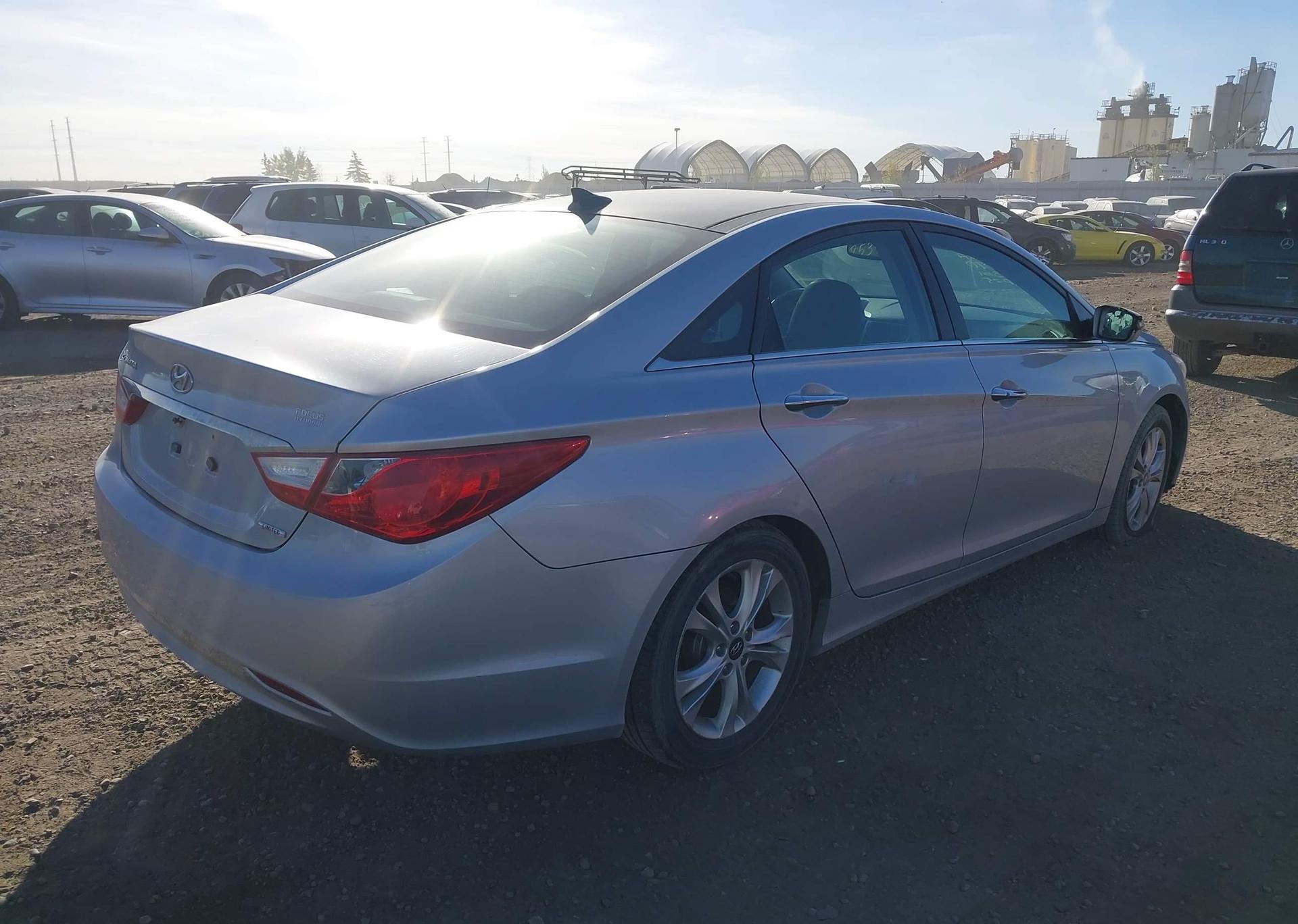 2012 HYUNDAI SONATA SE