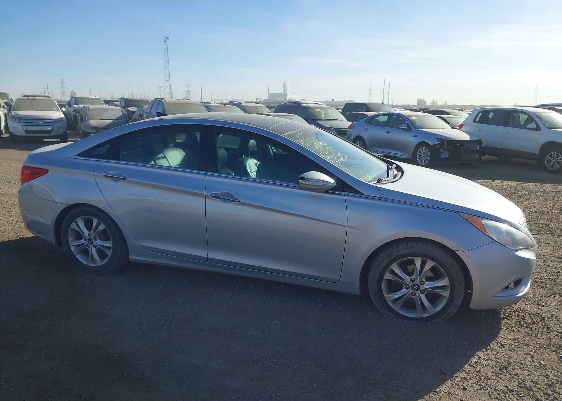 2012 HYUNDAI SONATA SE