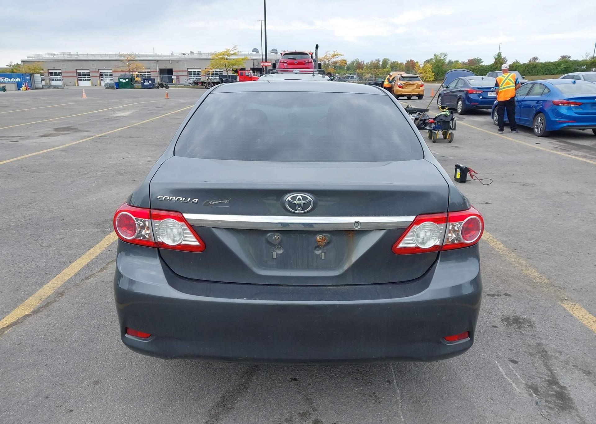 2011 TOYOTA COROLLA