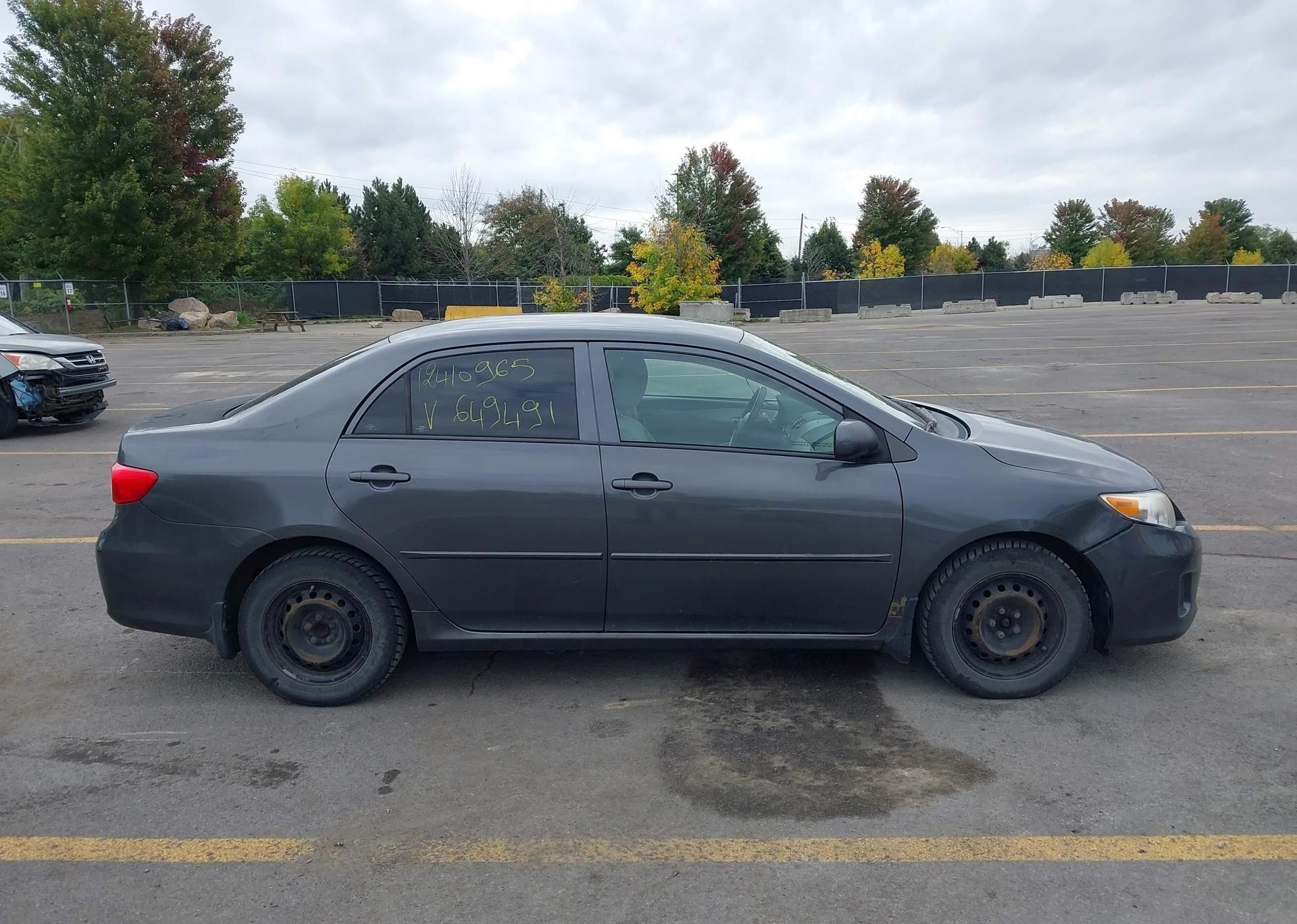 2011 TOYOTA COROLLA