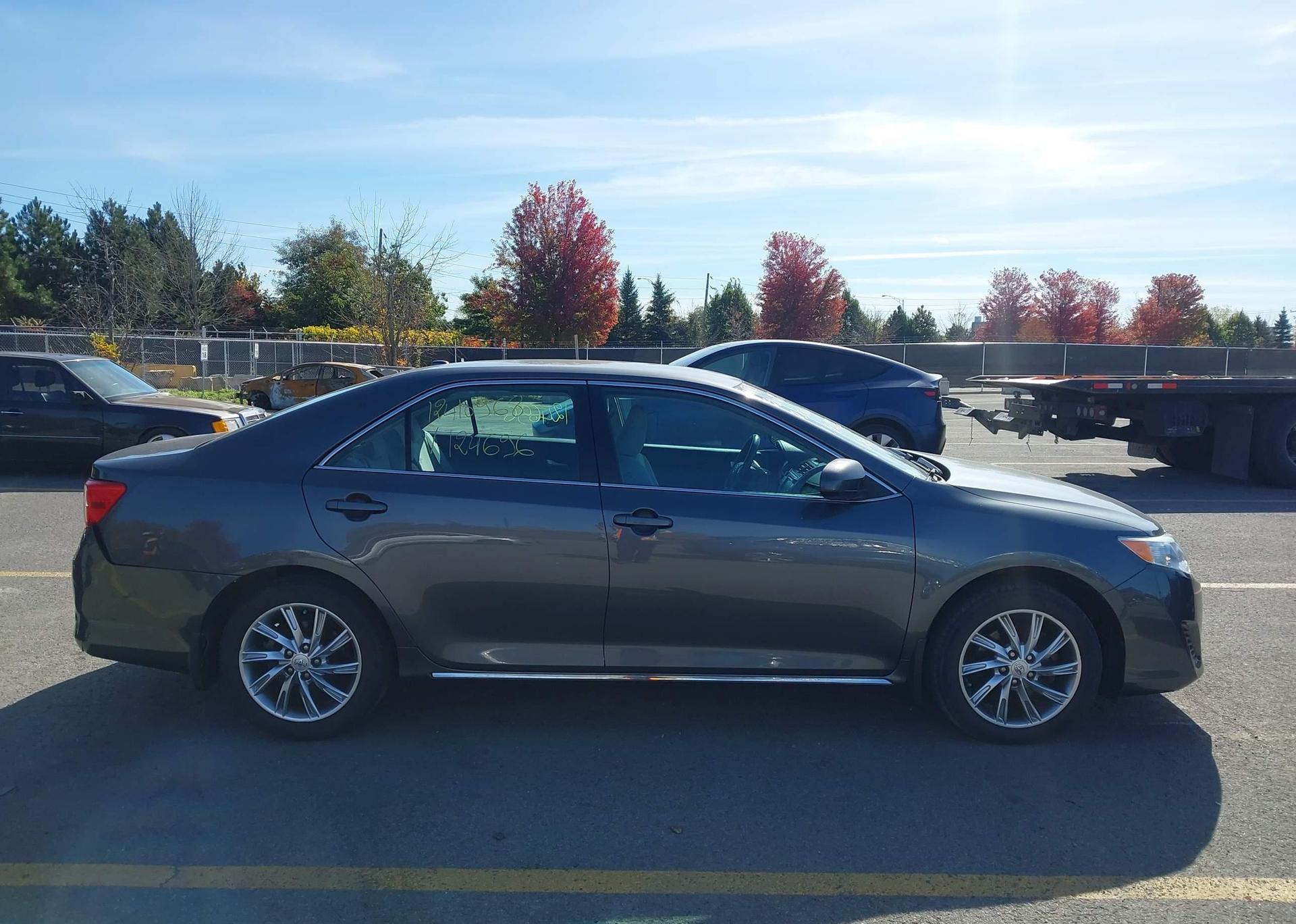 2012 TOYOTA CAMRY